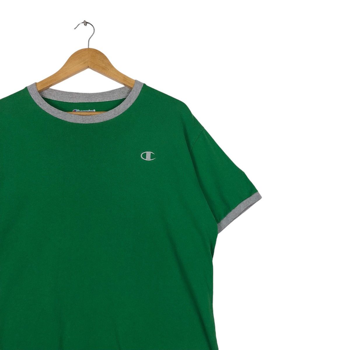 Japanese Brand Vintage Champion T-Shirt Green Colour Active Wear Rapper Wear Size US M / EU 48-50 / 2 - 5 Thumbnail