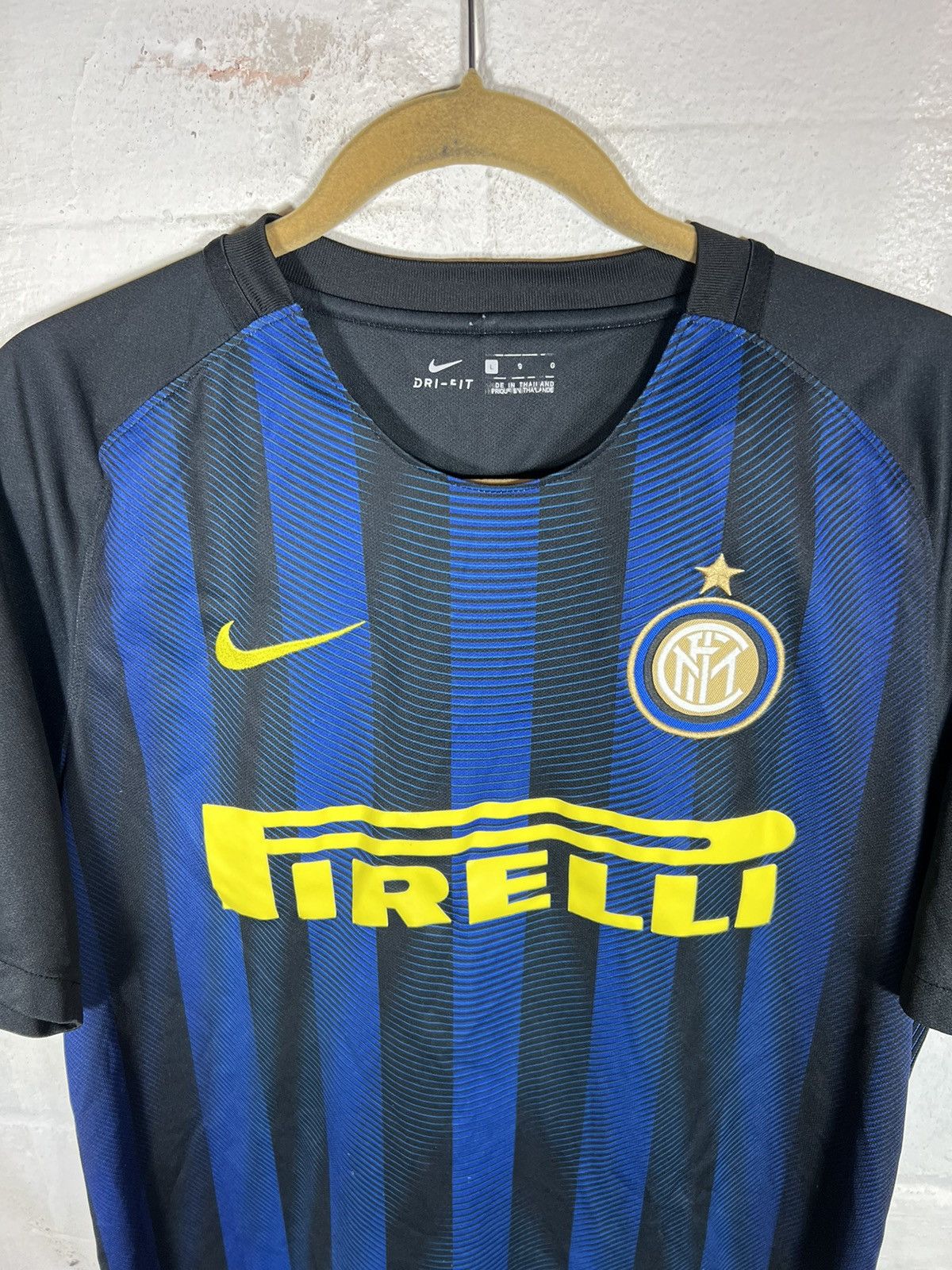 Nike Nike Inter Milan Home Authentic 2016/2017 Jersey Soccer Size US L / EU 52-54 / 3 - 5 Thumbnail