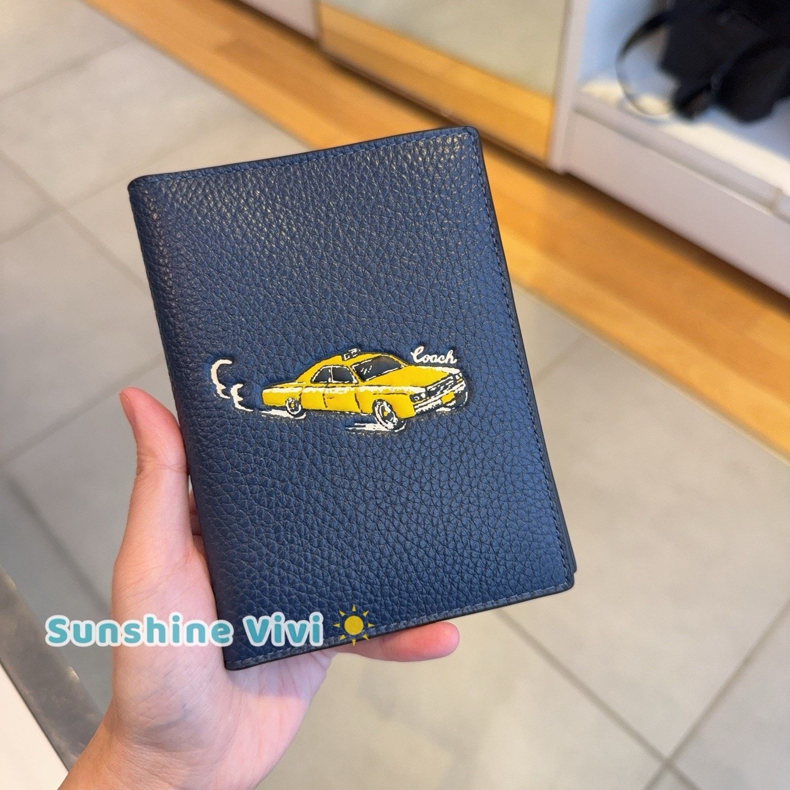 Coach NWT Coach Passport Card Case leather Car Deep Blue CEK62 Size ONE SIZE - 1 Thumbnail
