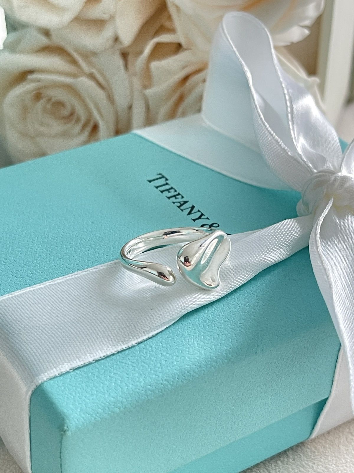 Tiffany & Co. Tiffany & Co. Elsa Peretti Heart Ring Silver 5 NEW $550 Size ONE SIZE - 7 Thumbnail