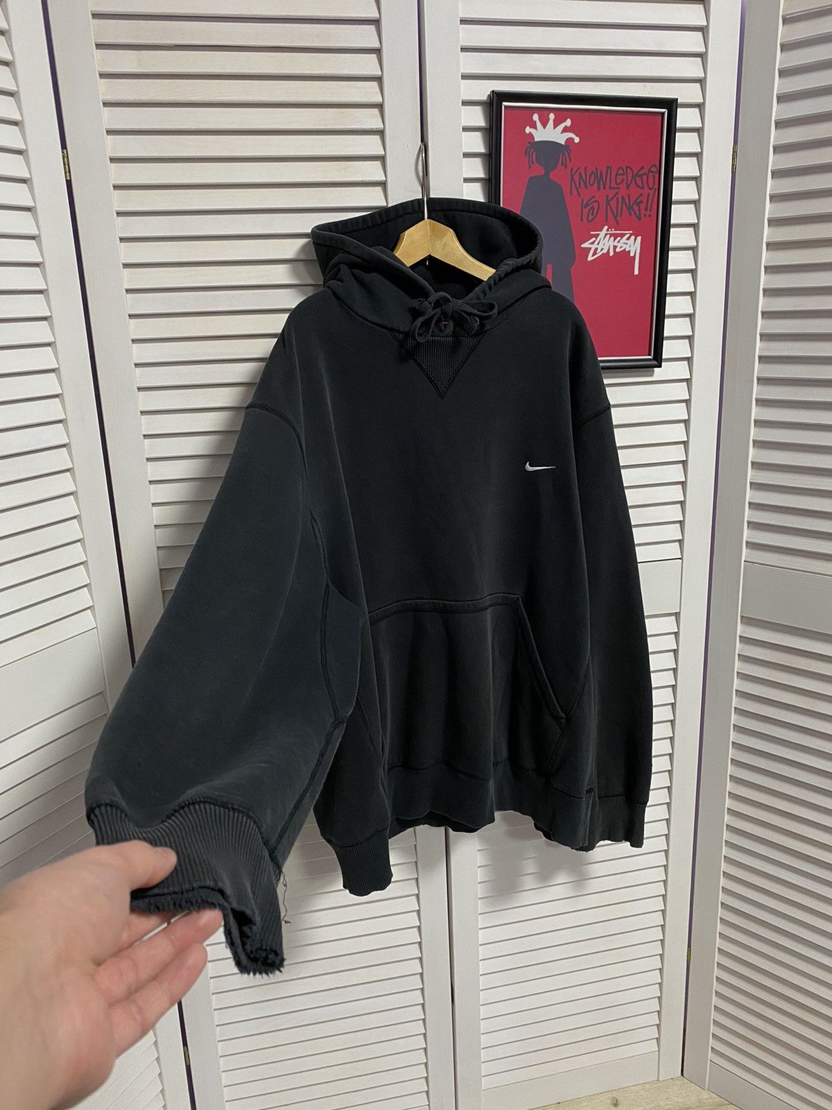 Nike × Vintage Vintage Sweater Nike Mini Swoosh Stripped Elements Faded Size US XL / EU 56 / 4 - 2 Thumbnail