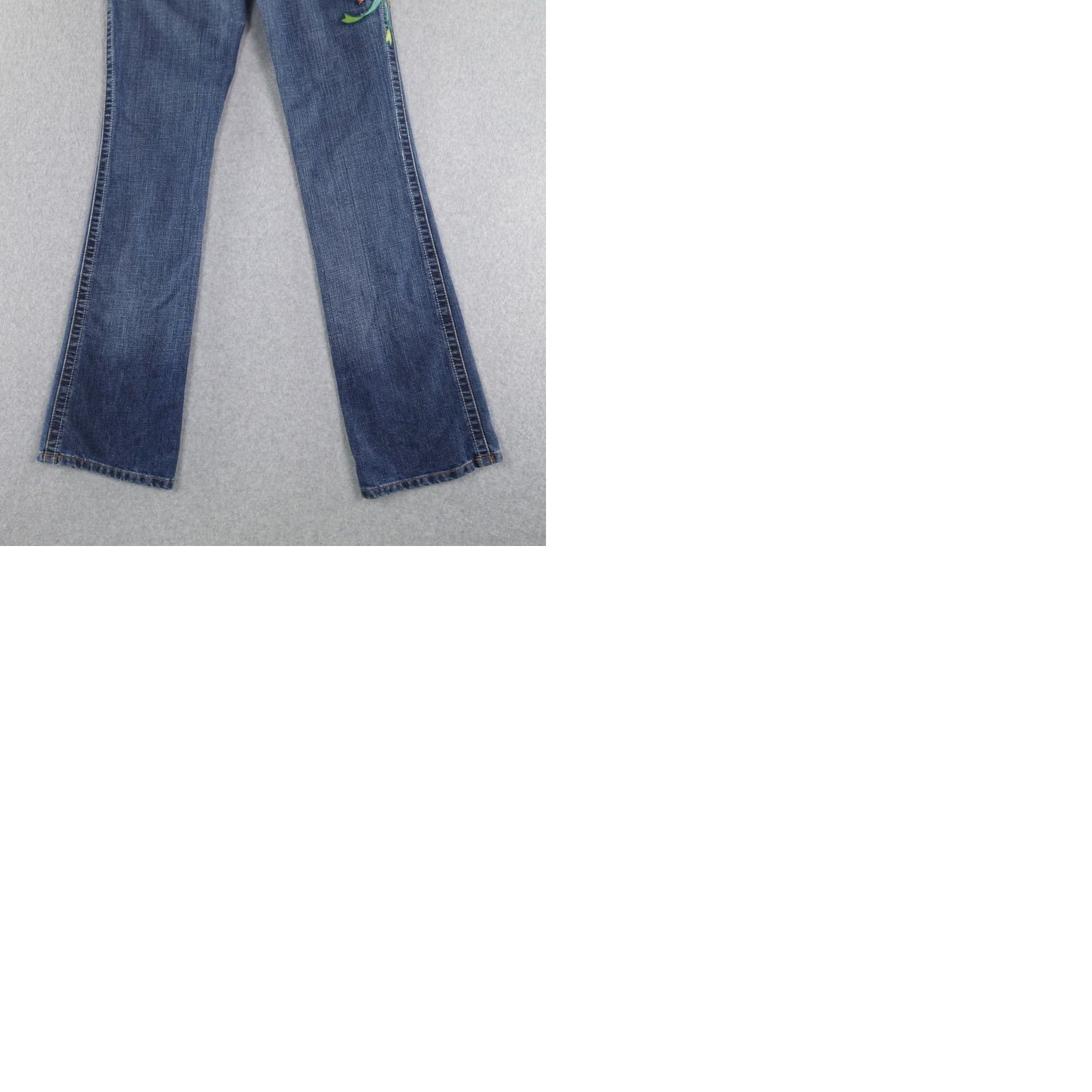Vintage People of the World Jeans 29 (29X34) Embroidered Peacock Floral Blue Denim 5-Pocket Bootcut Women Adults Jeans Size 29" - 10 Thumbnail