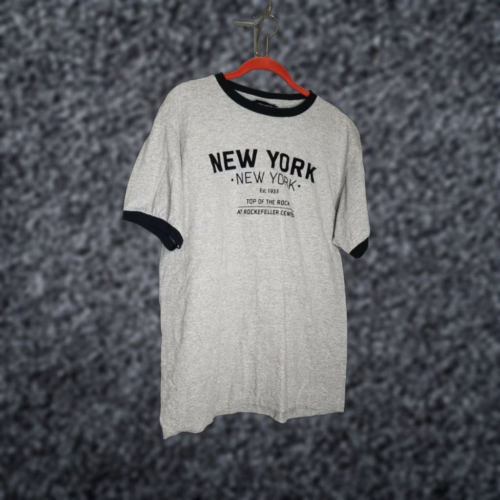 Vintage Vintage Top of the Rock New York Construction Workers Rockefeller Ringer T-Shirt Mens Large Gray Graphic Casual Size US L / EU 52-54 / 3 - 1 Thumbnail