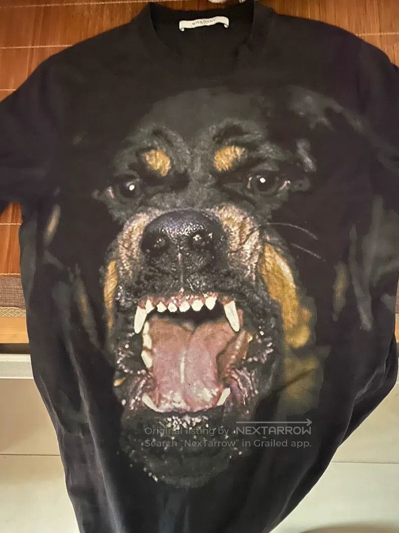 Givenchy Givenchy short sleeves Size US XS / EU 42 / 0 - 3 Thumbnail