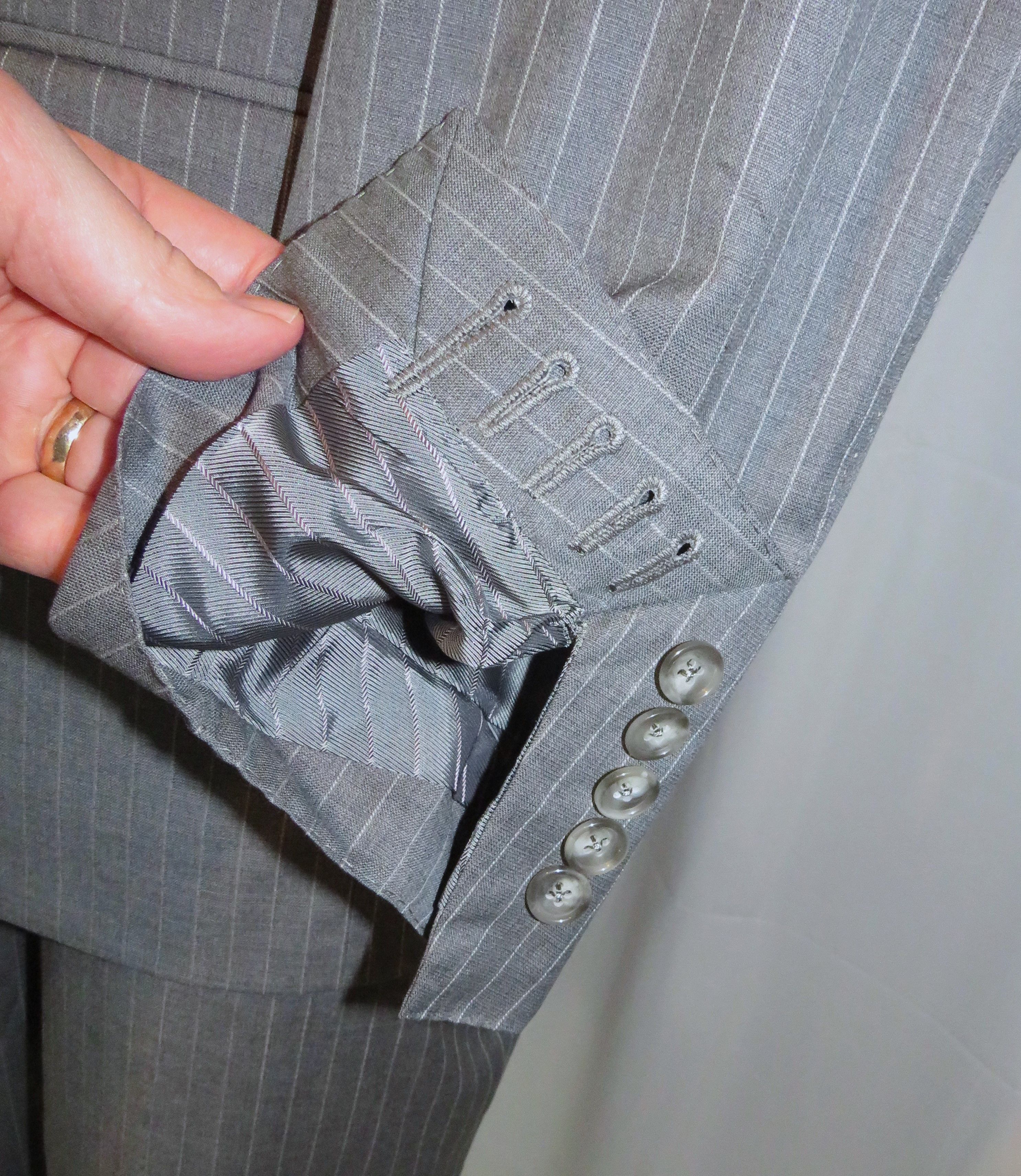 Tom Ford Shelton Gray Stripe Current Two Button Suit 40R Size 40R - 14 Thumbnail