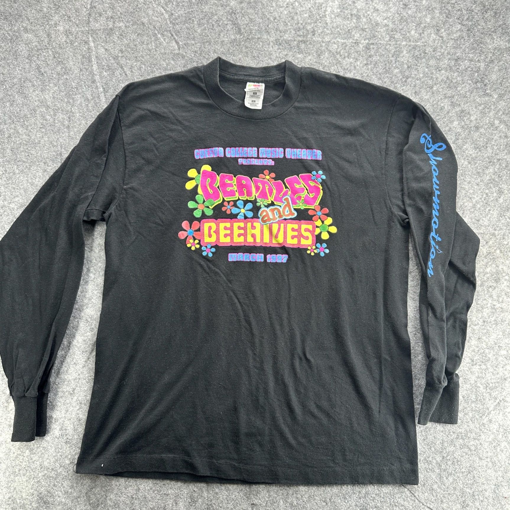 Fruit Of The Loom VINTAGE Cuesta College Beatles Beehives Shirt Mens XL Long Sleeve Music Theater Size US XL / EU 56 / 4 - 2 Thumbnail