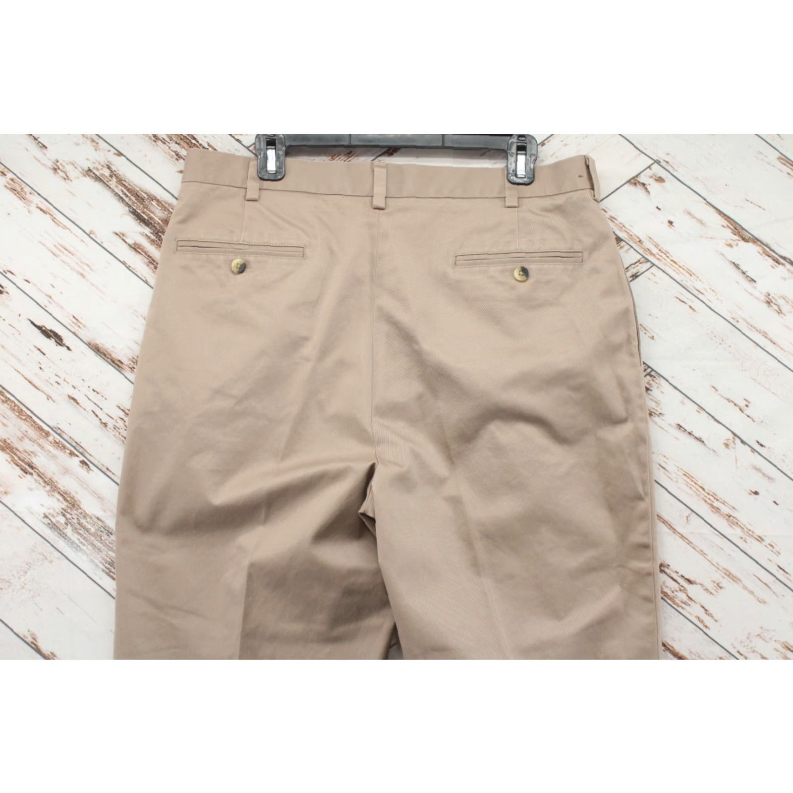 Jos. A. Bank Jos A Bank Chino Pants Men's 36 Khaki Heavy Cotton Pleated Cuffed Casual Friday Size US 36 / EU 52 - 4 Thumbnail