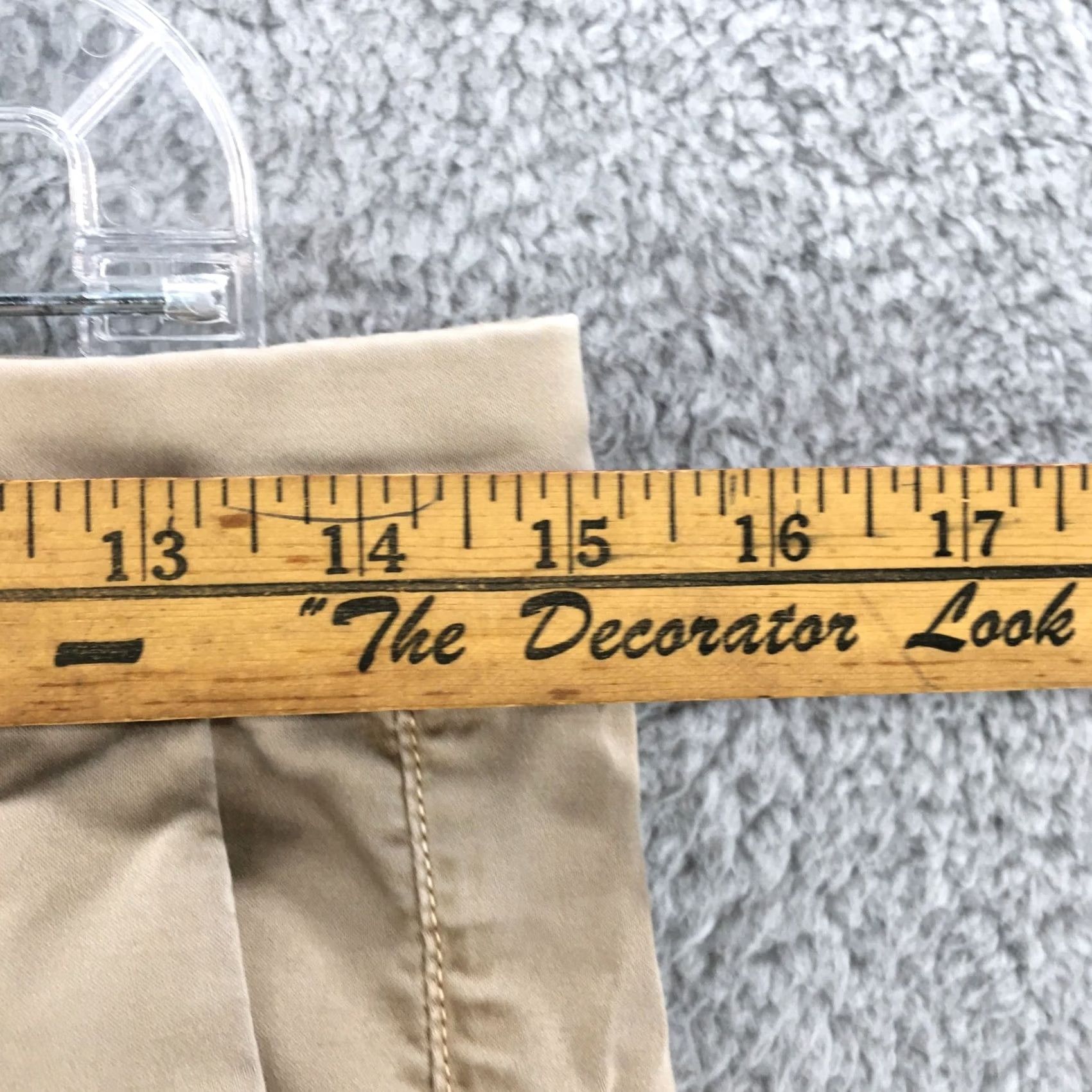 Banana Republic Banana Republic Chino Pants Mens 30.5 Regular Beige Flat Front Mid Rise Zip Fly Flat Front Chino Pants Mens Beige 30.5 in Slim Straight Vintage: No Size US 31 - 6 Thumbnail