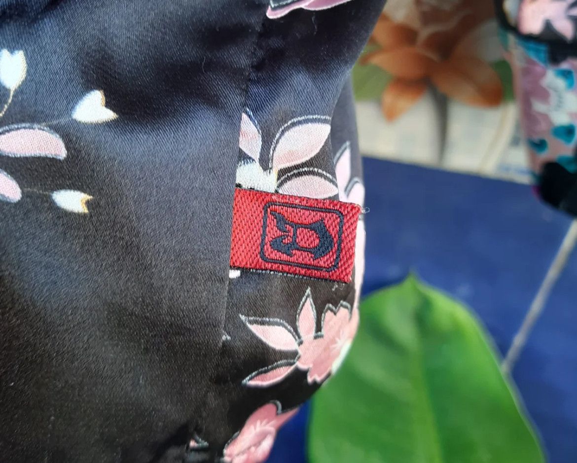 Japanese Brand 2000s Dogtown Aop Silk Longsleeve Button Shirt Size US L / EU 52-54 / 3 - 6 Thumbnail