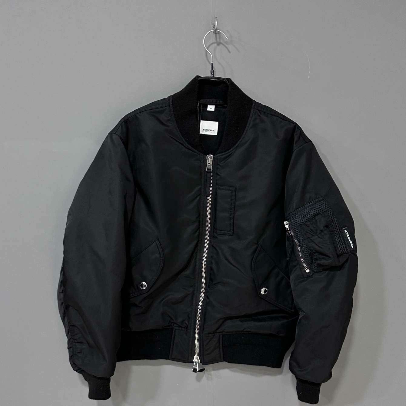 Burberry Burberry Black Light Jacket s Men Size US S / EU 44-46 / 1 - 1 Thumbnail