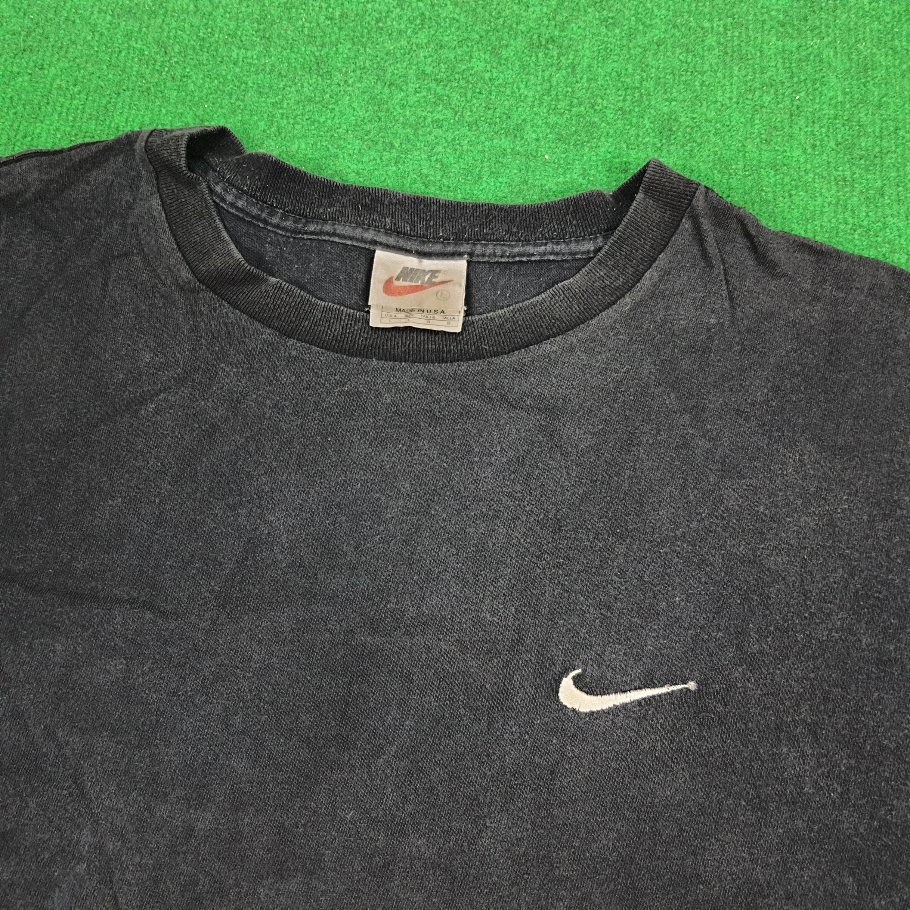 Nike × Vintage Vintage Nike Embroidery Swoosh Logo tshirt Size US XXL / EU 58 / 5 - 2 Thumbnail