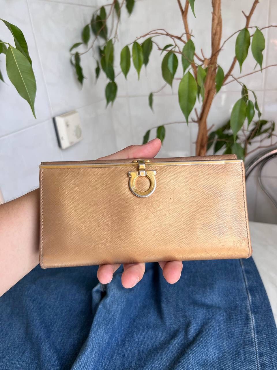 Salvatore Ferragamo Vintage Salvatore Ferragamo Leather Gold Wallet Size ONE SIZE - 16 Thumbnail
