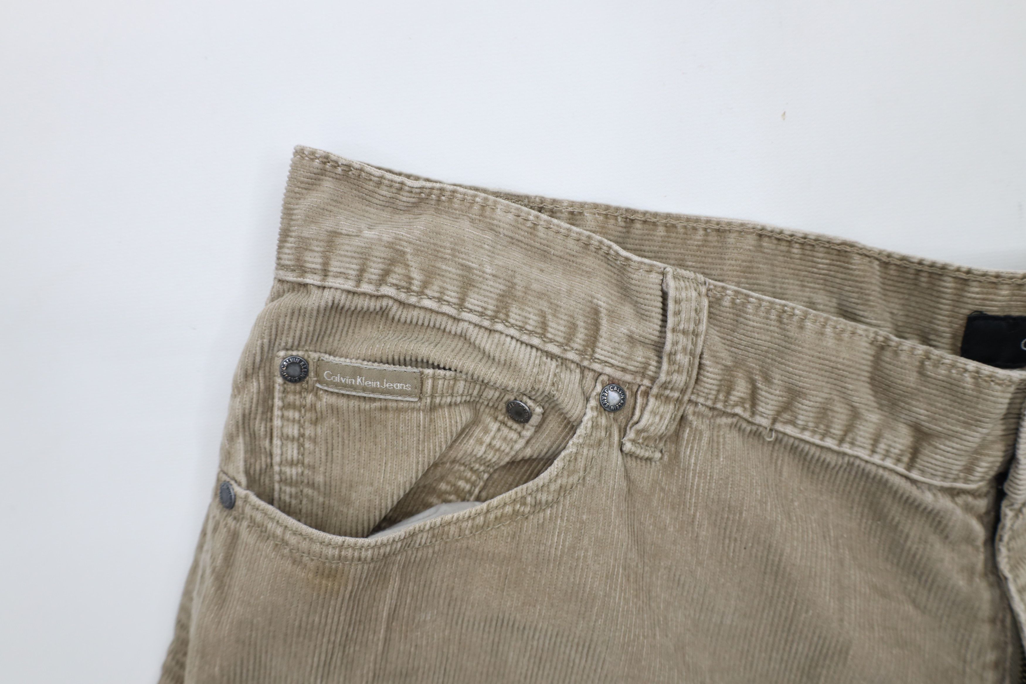 Calvin Klein × Vintage Vintage Calvin Klein Straight Wide Leg Corduroy Chino Pants Size US 42 / EU 58 - 9 Thumbnail
