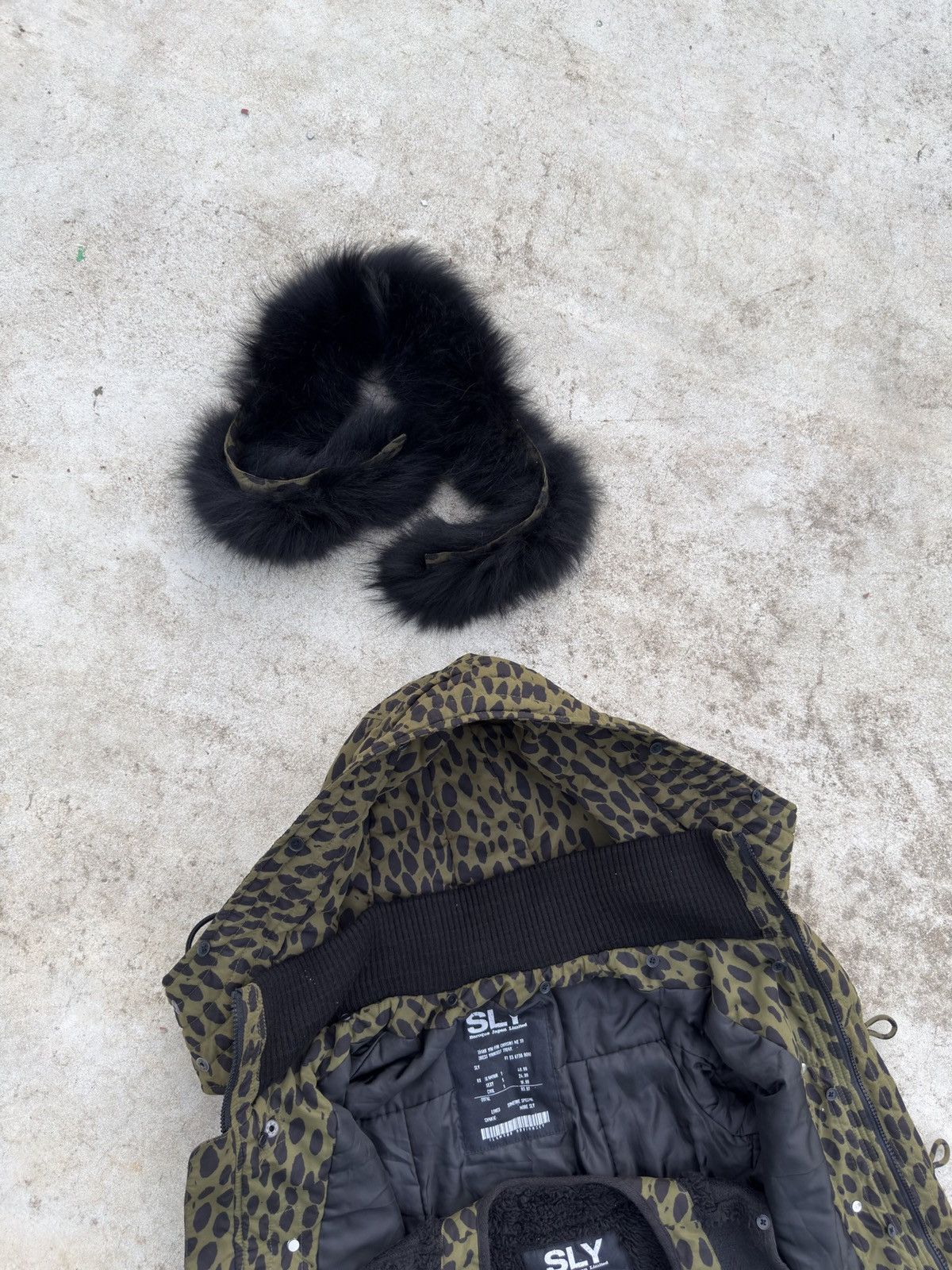 SLY SLY Baroque Japan Raccoon Fur Jacket Leopard Design bondage Size M / US 6-8 / IT 42-44 - 24 Thumbnail