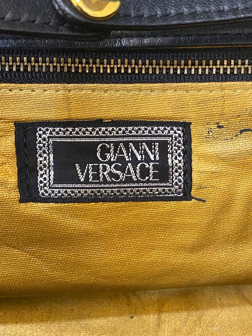 Versace GIANNI VERSACE Sunburst Chain Shoulder Bag Leather Black Size ONE SIZE - 8 Thumbnail