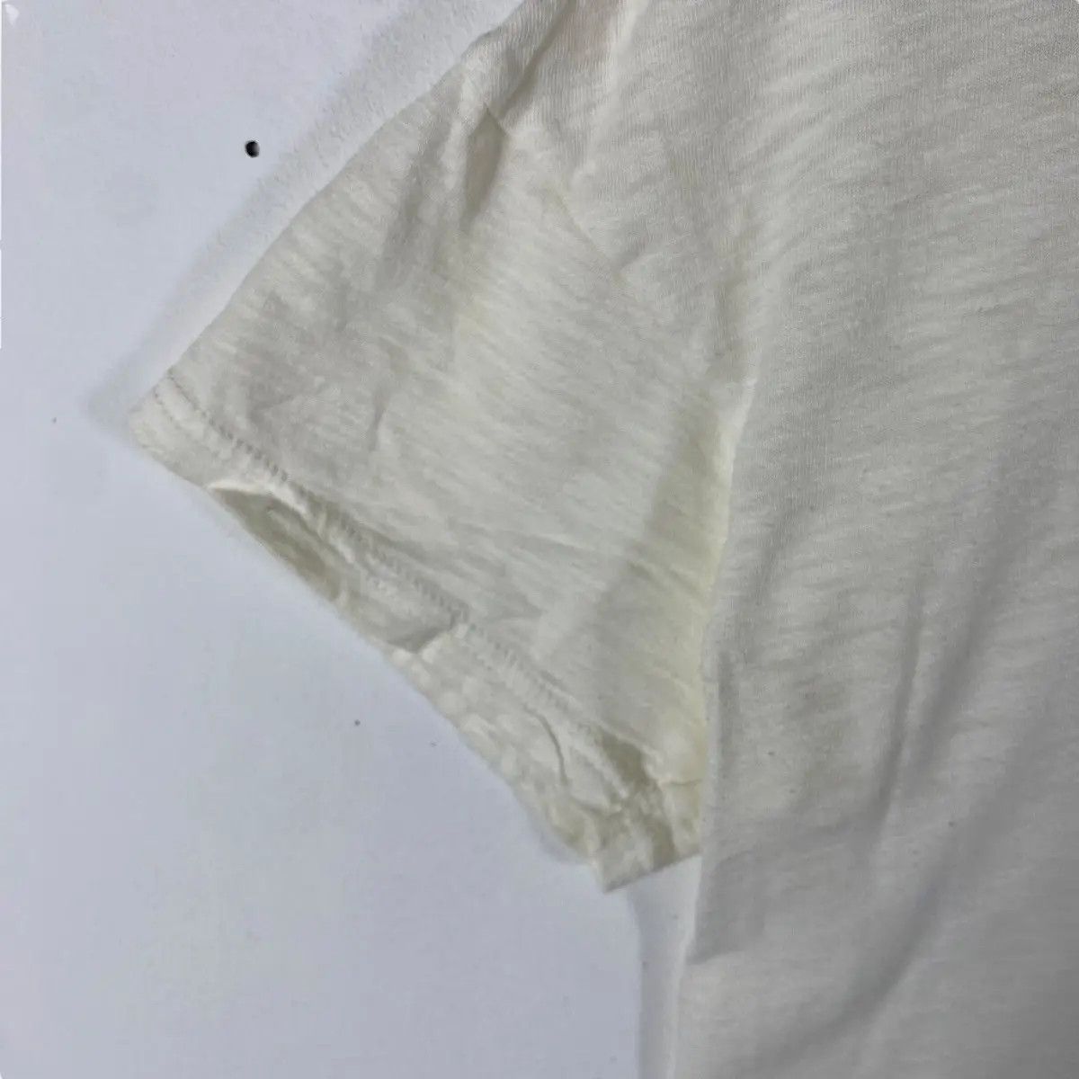 Japanese Brand UNIQLO UNDERCOVER Diamond Rabbit Graphic Tee Shirt Size M / US 6-8 / IT 42-44 - 4 Thumbnail