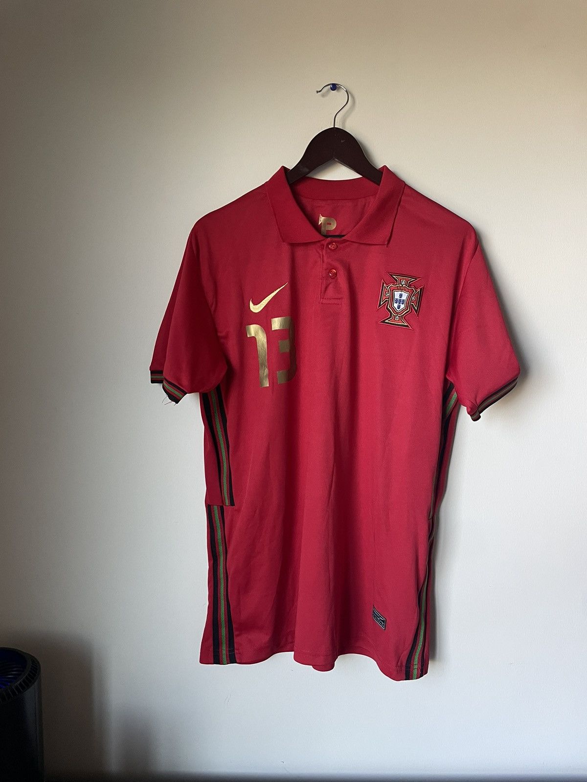 Nike Nike Portugal 2020 Stadium Home Soccer Jersey polo Size US L / EU 52-54 / 3 - 1 Thumbnail