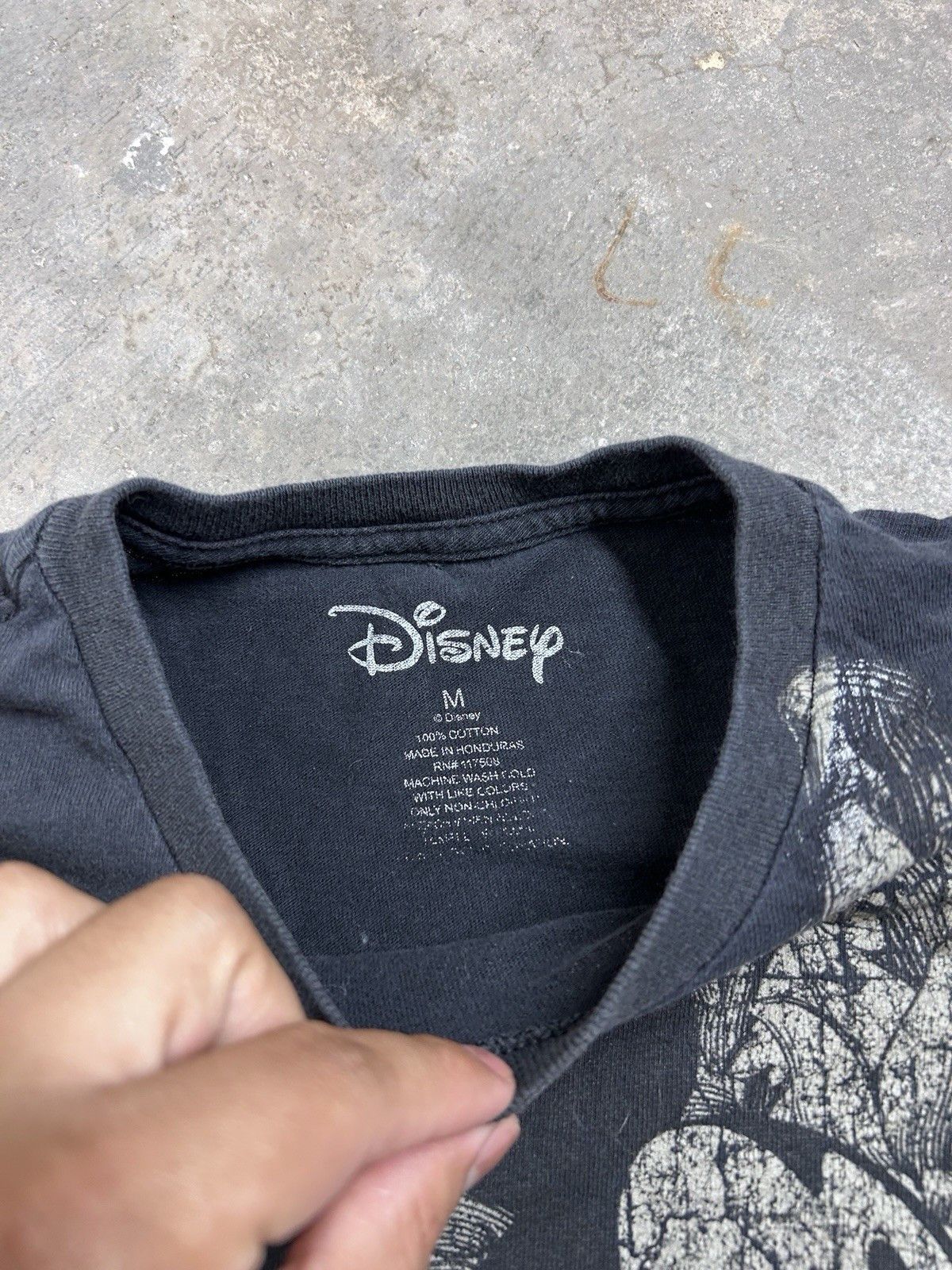 Disney Disney Mickey Mouse Grunge T-Shirt Size Medium Size US M / EU 48-50 / 2 - 2 Thumbnail