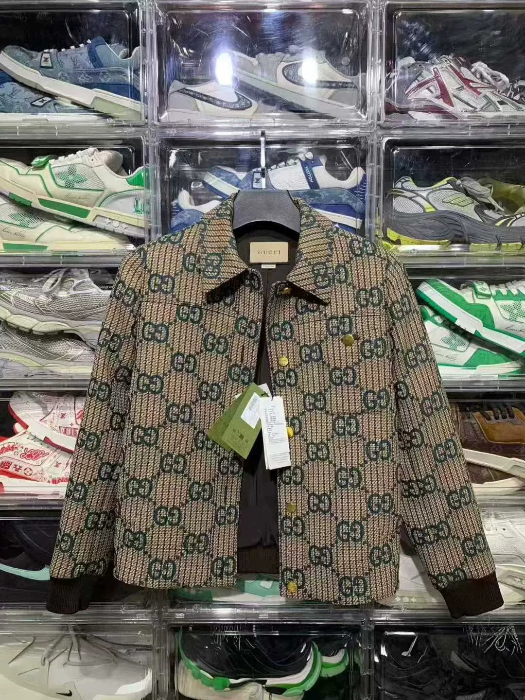Gucci gucci logo patterned wool jacket with gold buttons Size US M / EU 48-50 / 2 - 1 Thumbnail