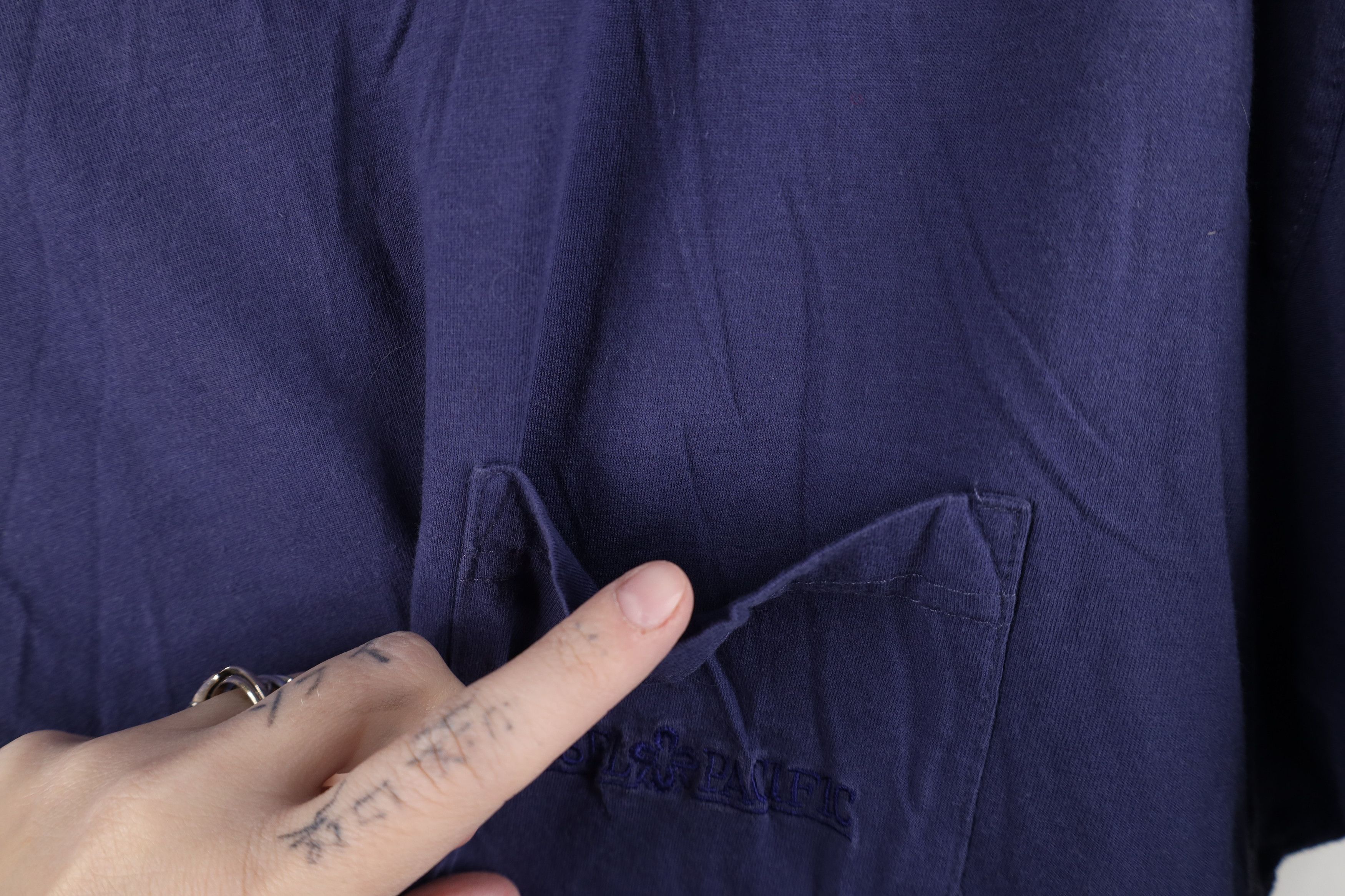 Diesel Vintage 90s MBS Diesel Knitwear Pacific Pocket T-Shirt Size US M / EU 48-50 / 2 - 5 Thumbnail