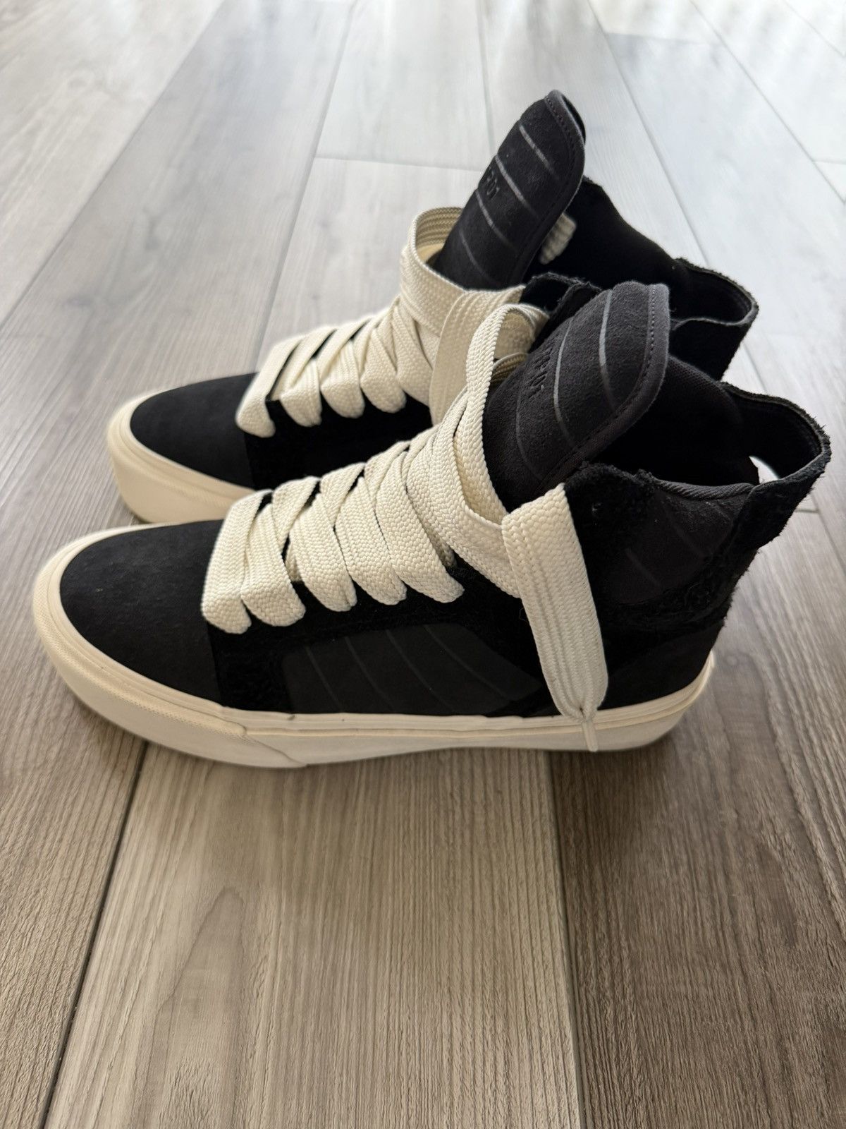 STRAYE Skate shoes Size US 10 / EU 43 - 4 Thumbnail