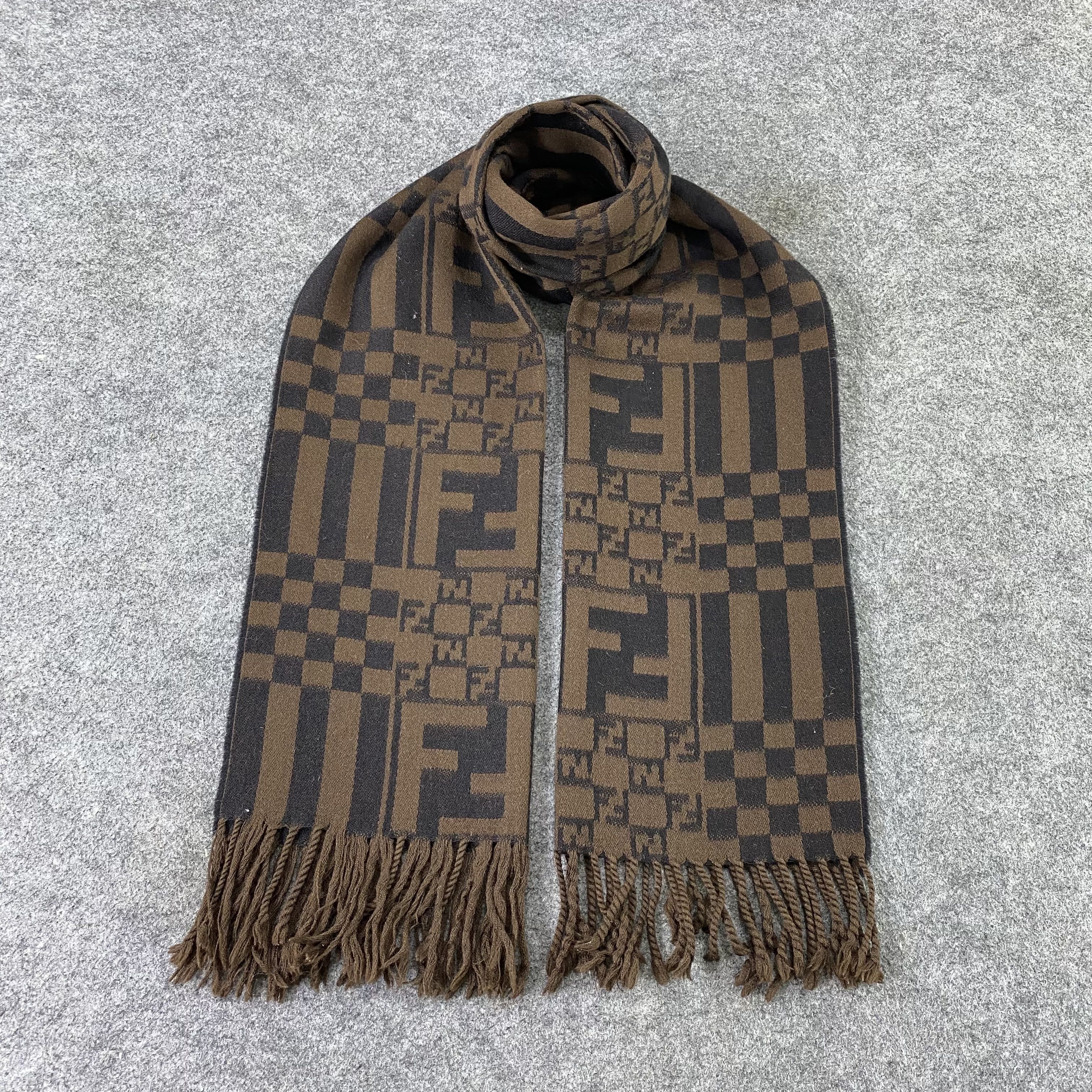 Fendi Fendi Scarf / Muffler / Neckwear - T1396 Size ONE SIZE - 1 Thumbnail