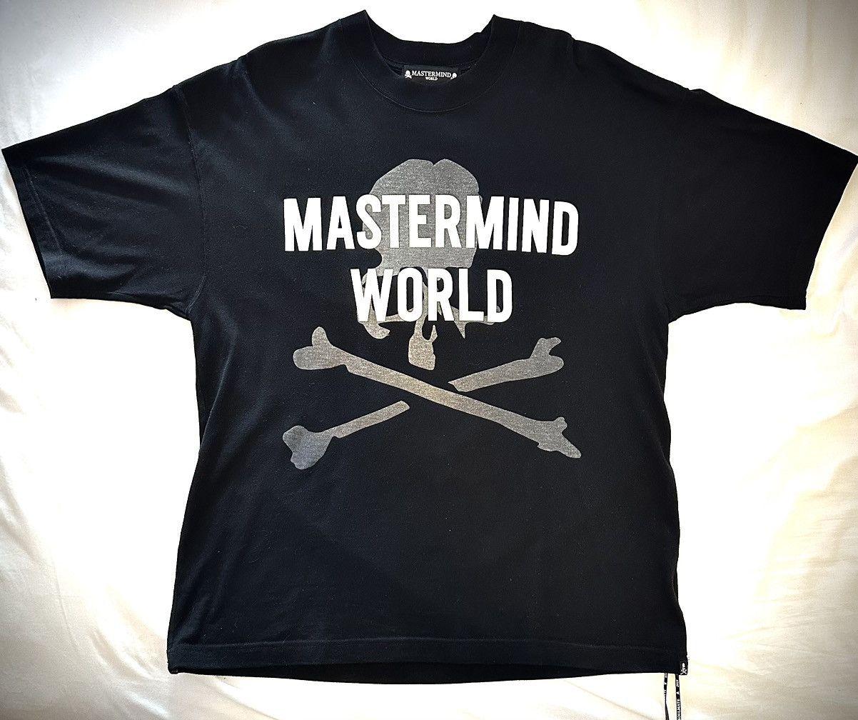 Sweat Mastermind Japan (MMJ) - Imprimé Logo Fire & Skull - Noir - Taille L - Neuf Avec étiquettes - Fabriqué Au Japon