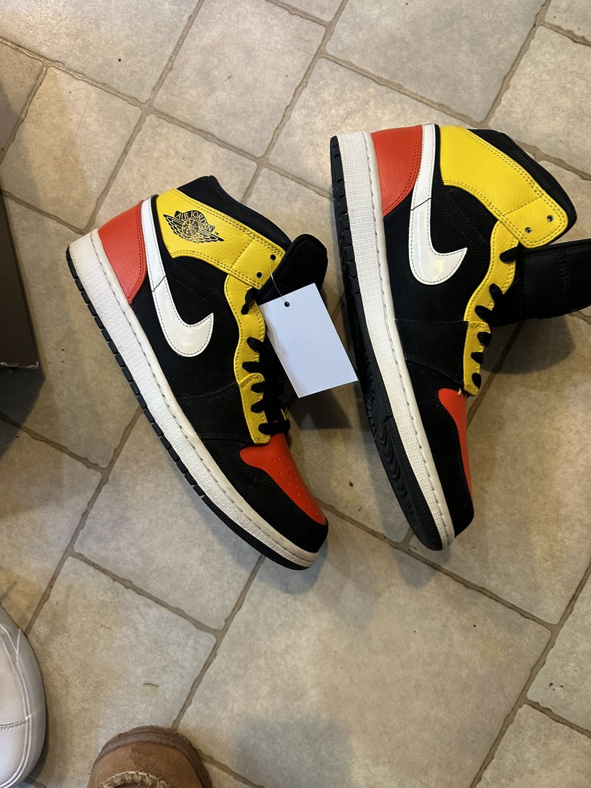 Nike Jordan 1 mid ‘Amarillo Orange’ Size US 11.5 / EU 44-45 - 1 Thumbnail
