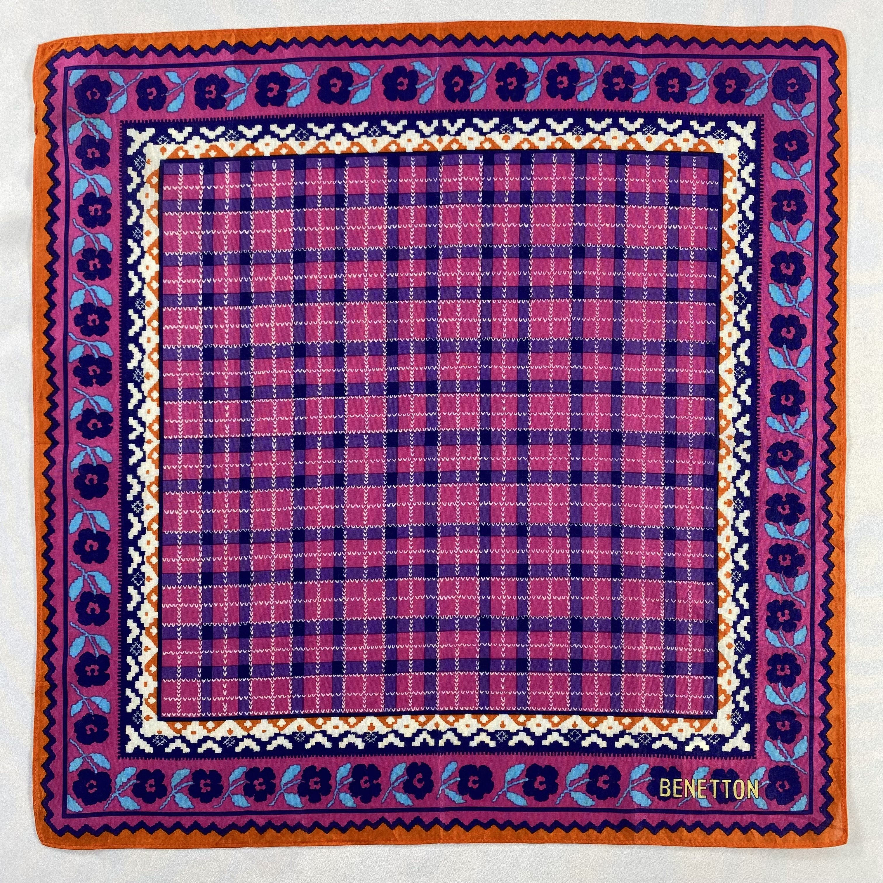 Benetton × Vintage Benetton Neckerchief / Bandana / Handkerchief-P850 Size ONE SIZE - 1 Thumbnail