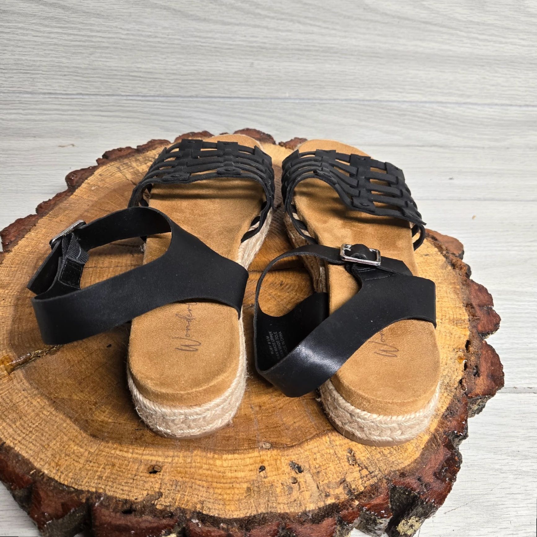 Vintage Wonderfly Black Sandals with Cushioned Footbed Rope Slide Adult Women’s 8.5 Shoes Size US 8.5 / IT 38.5 - 4 Thumbnail