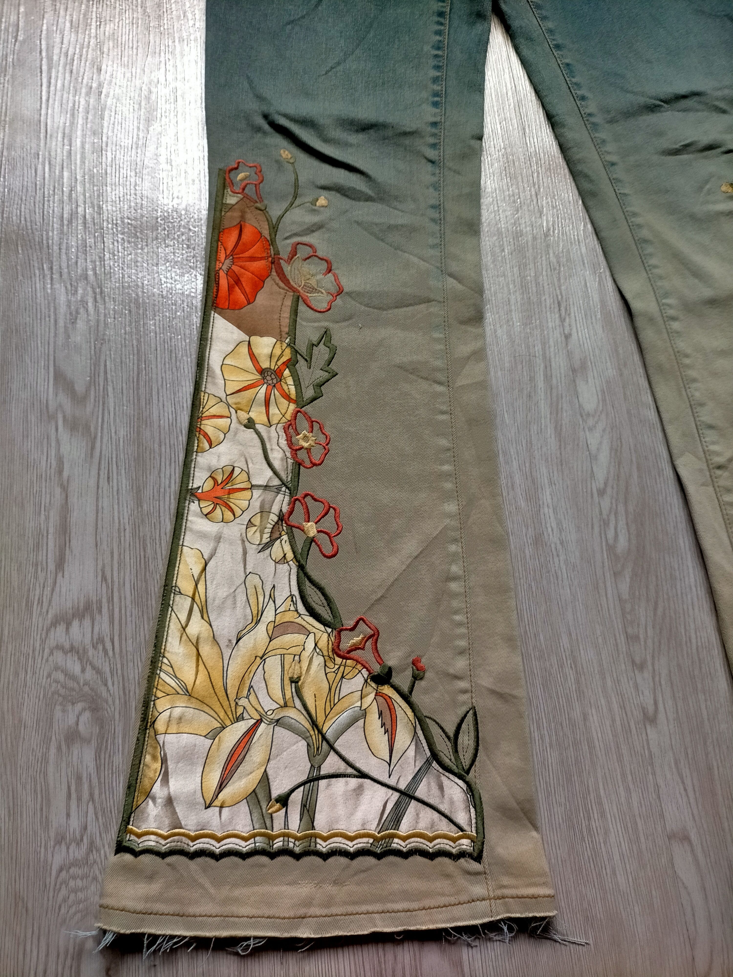 Hysteric Glamour × Japanese Brand Flare Jeans Cf line Embroidered Floral Low rise Stretch Size US 30 / EU 46 - 7 Thumbnail