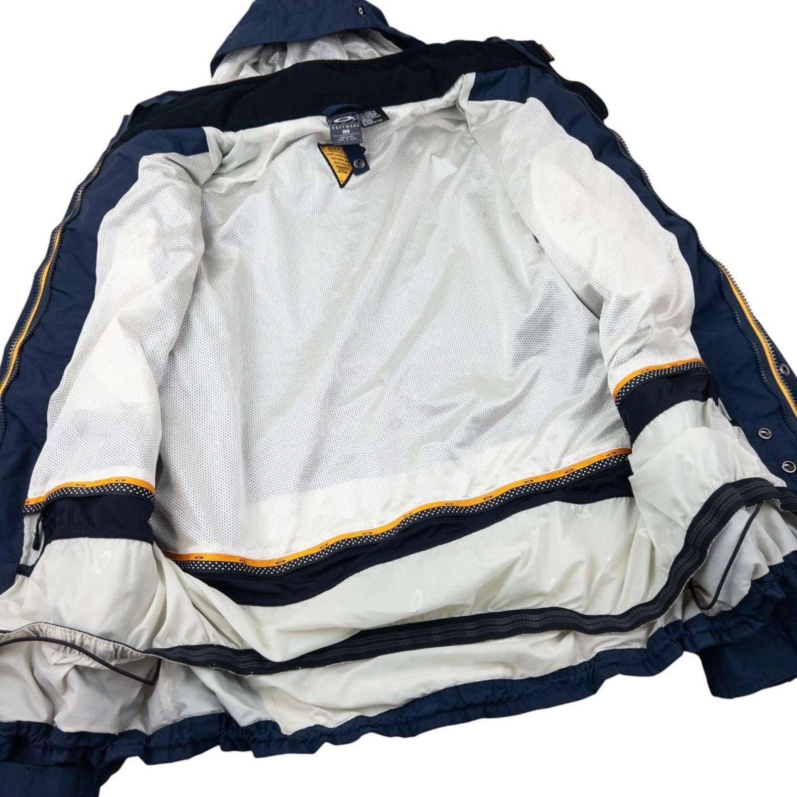 Oakley Vintage Oakley Zip Up Snowboarding Jacket Size XL Size US XL / EU 56 / 4 - 4 Thumbnail
