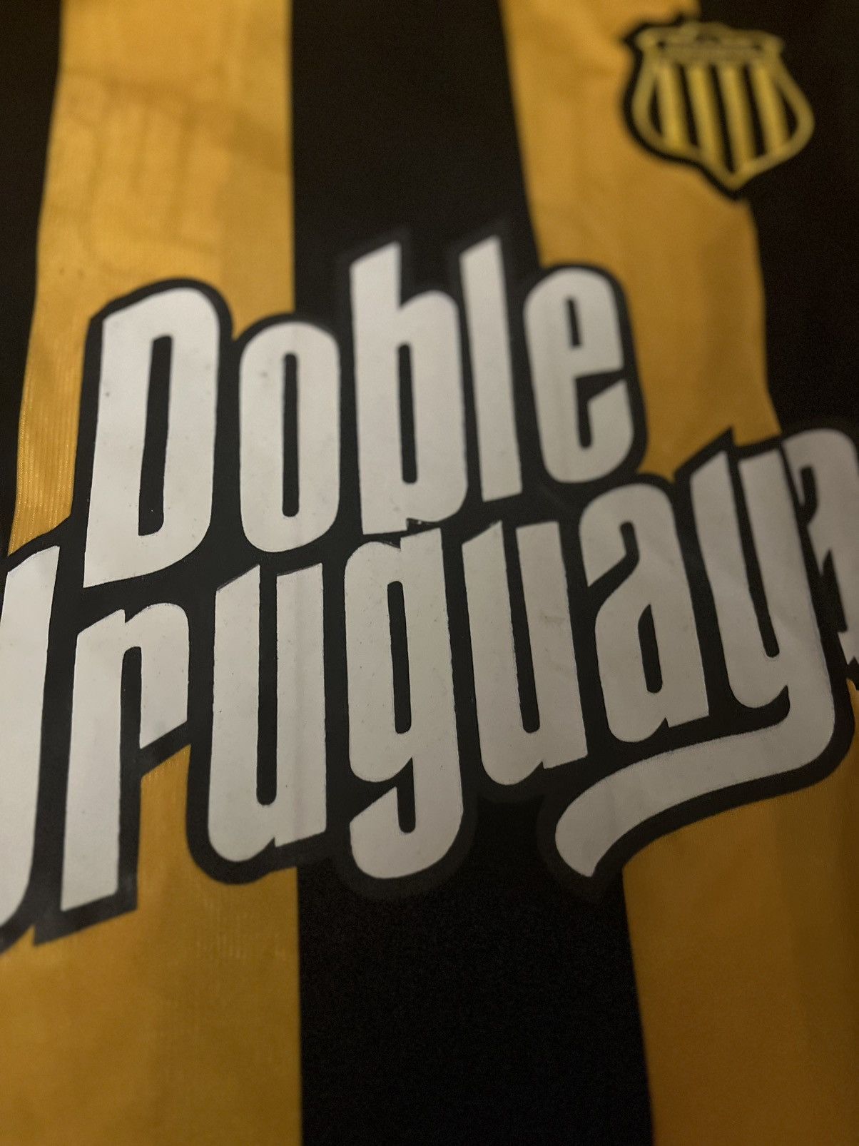 Other Rare early 2000s Penarol Home kit/jersey size L Size US L / EU 52-54 / 3 - 2 Thumbnail