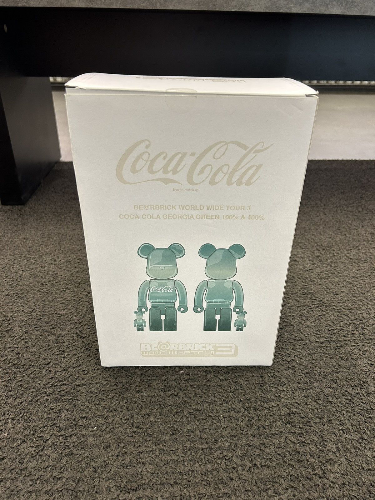Coca Cola × Medicom Toy Bearbrick x Coca-Cola Georgia Green 100% & 400% Set Size ONE SIZE - 3 Thumbnail