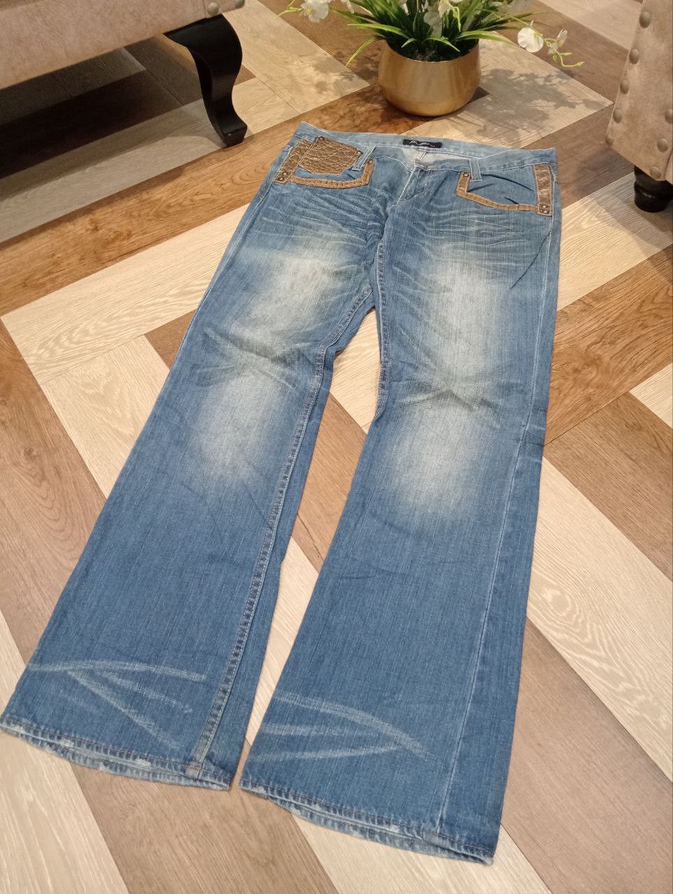 Japanese Brand ROOT THREE JAPAN BLUE WASHED FLARED DENIM JEANS Size US 34 / EU 50 - 3 Thumbnail