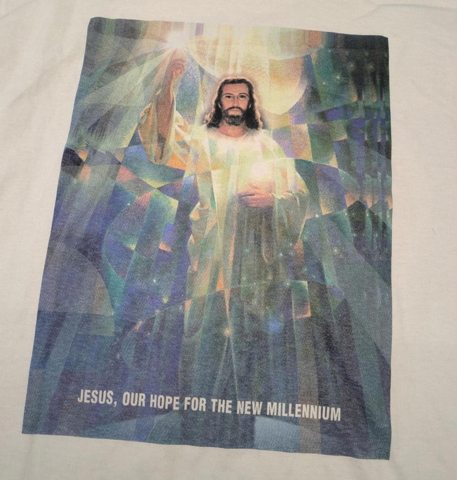 Gildan Vintage Y2K Jesus Our Hope Art T-shirt Size US M / EU 48-50 / 2 - 2 Thumbnail
