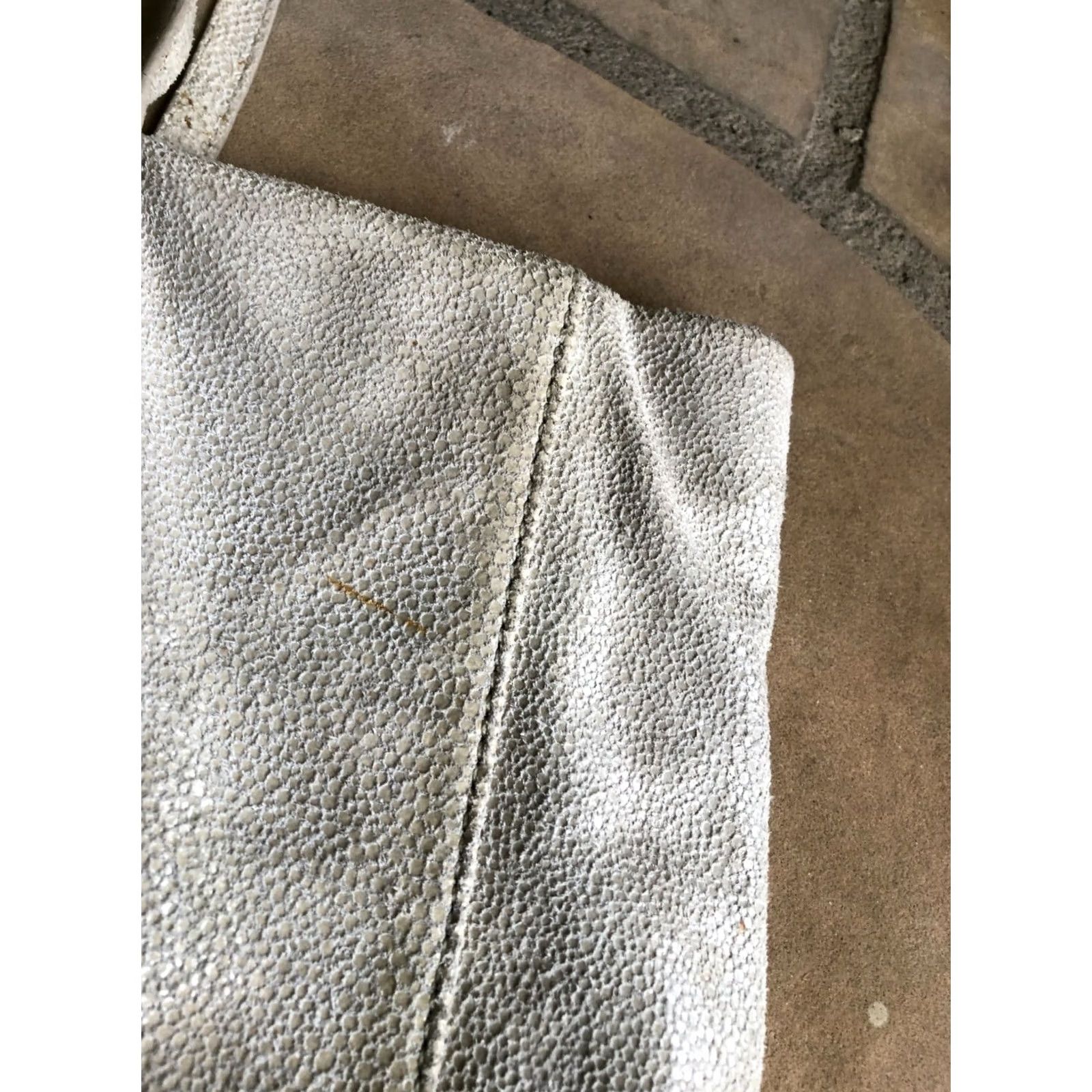 Vintage VINTAGE HALOGEN Women's Scale Embossed Genuine Leather Large Shoulder Bag Purse Size ONE SIZE - 4 Thumbnail