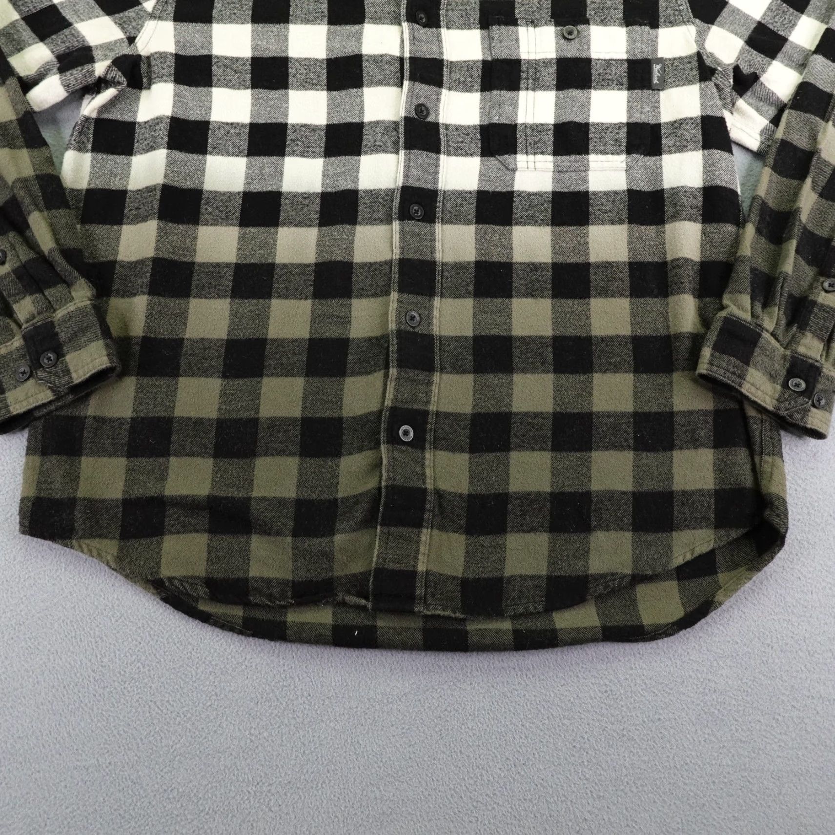Vintage Woolrich Shirt Casual Outdoor Plaid Flannel Button-Up Mens Large Gray White Gradient Plaid Cotton 100% Regular Fit Mens Size US L / EU 52-54 / 3 - 3 Thumbnail