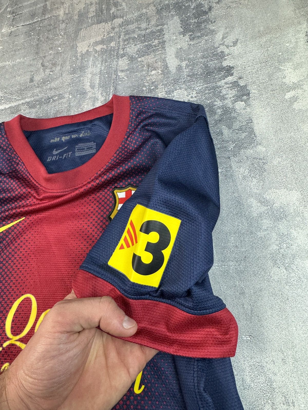Nike FC Barcelona 2012/13 Home Shirt Jersey Nike Football Soccer Size US M / EU 48-50 / 2 - 7 Thumbnail