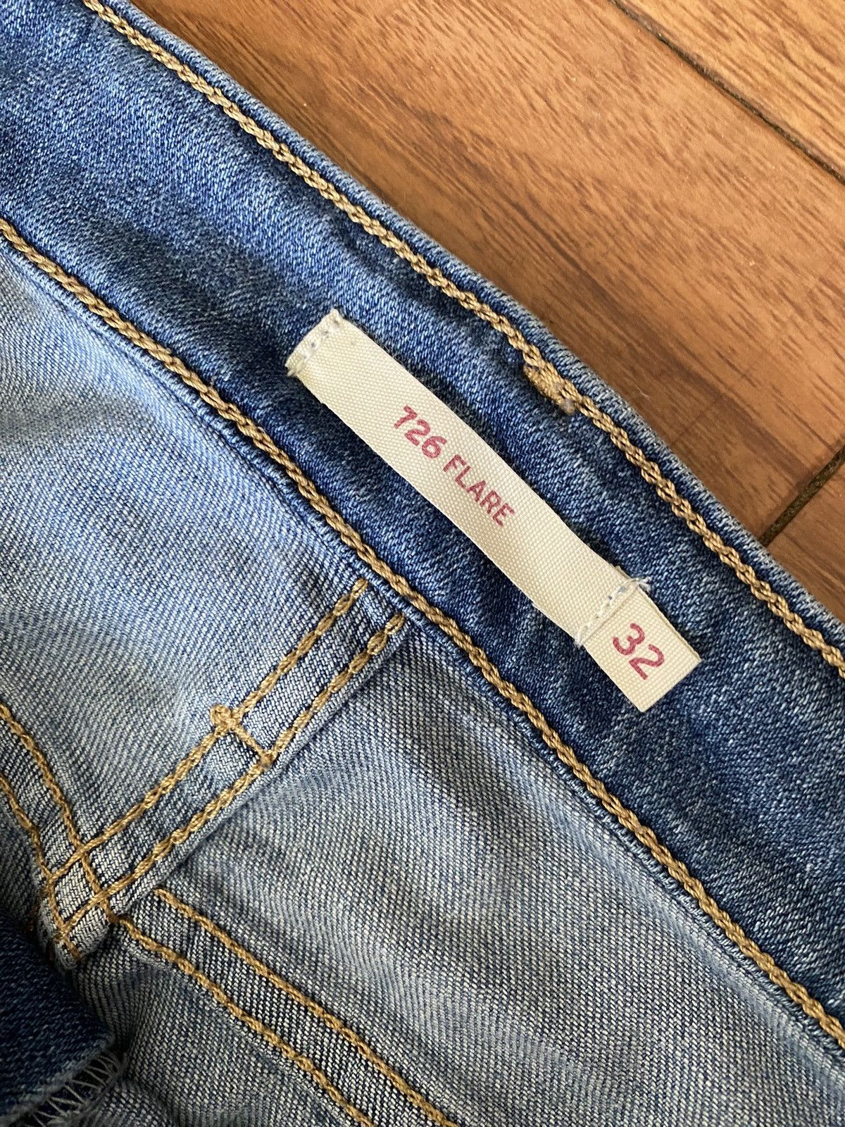 Levi's × Vintage Levi's Bootcut Blue Denim Size 32" / US 10 / IT 46 - 2 Thumbnail