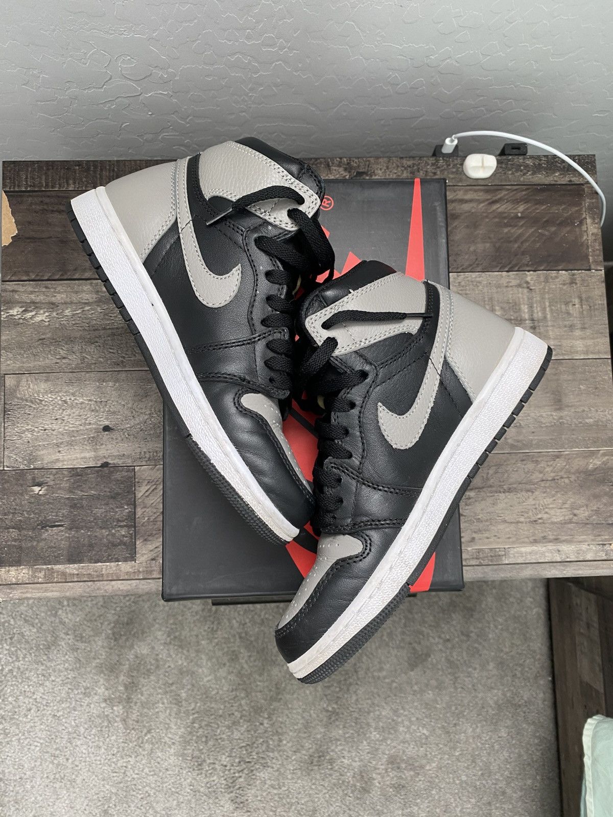 Jordan Brand Jordan 1 Shadow Size US 6 / EU 39 - 2 Thumbnail