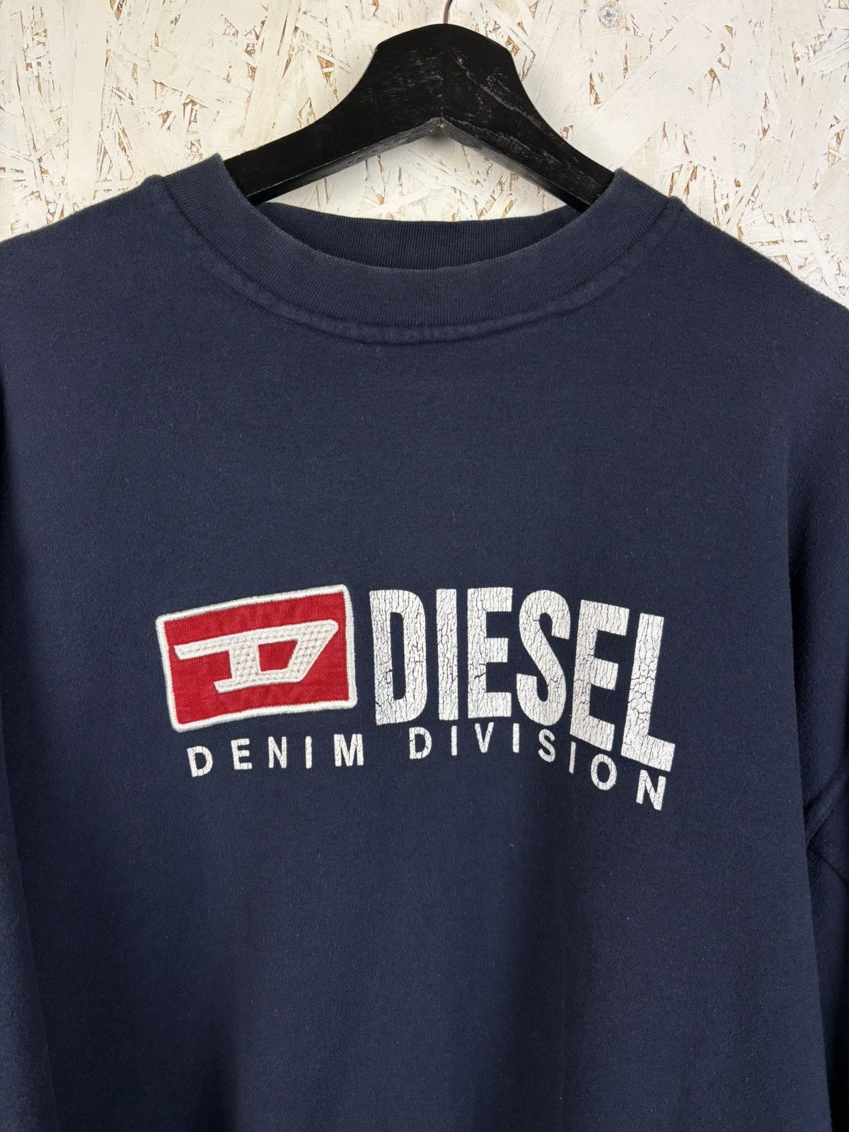 Diesel 90s Vintage Diesel Centre Logo Denim Division Sweatshirt L Size US L / EU 52-54 / 3 - 2 Thumbnail