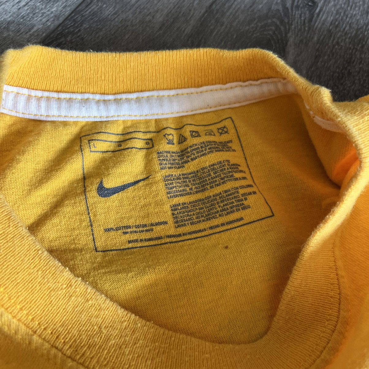 Nike × Vintage Vintage 2000s Nike Basketball Cyber Graphic Logo Tank Top Size US L / EU 52-54 / 3 - 5 Thumbnail