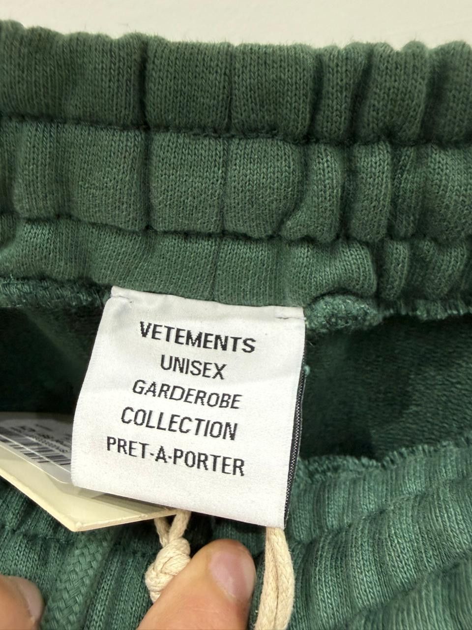 Vetements CC28 Logo Detail Cotton Track-Pant in Green Size US 28 / EU 44 - 2 Thumbnail