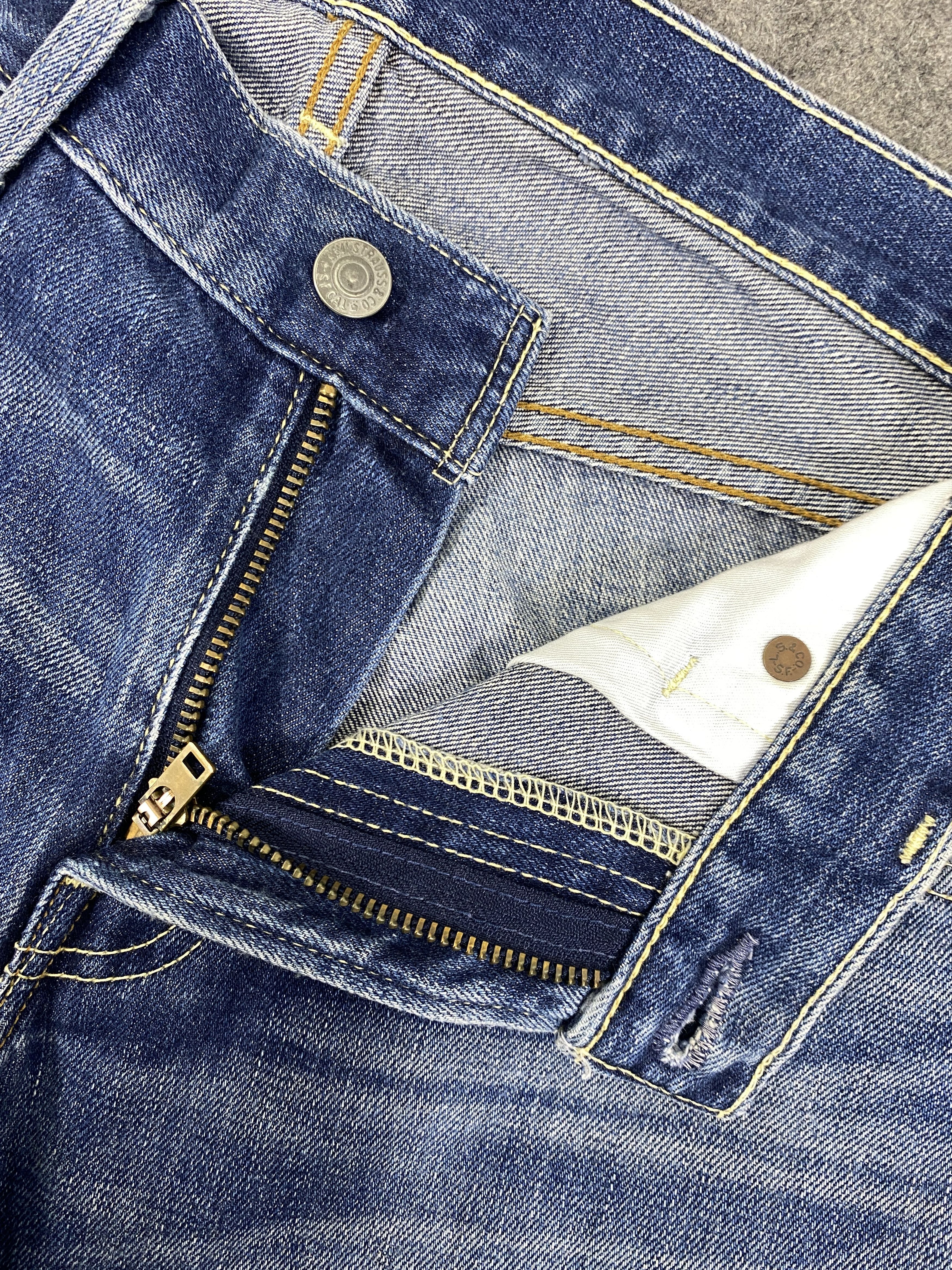 Vintage Faded Blue Vintage Levi's 502 Jeans 31x33 - JN3306 Size US 31 - 6 Thumbnail