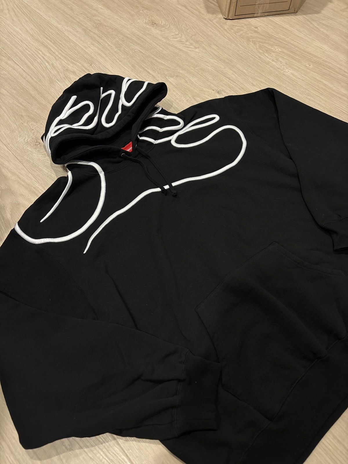 Supreme Supreme Shoulder Script Hooded Sweatshirt Black Size XXL Size US XXL / EU 58 / 5 - 2 Thumbnail