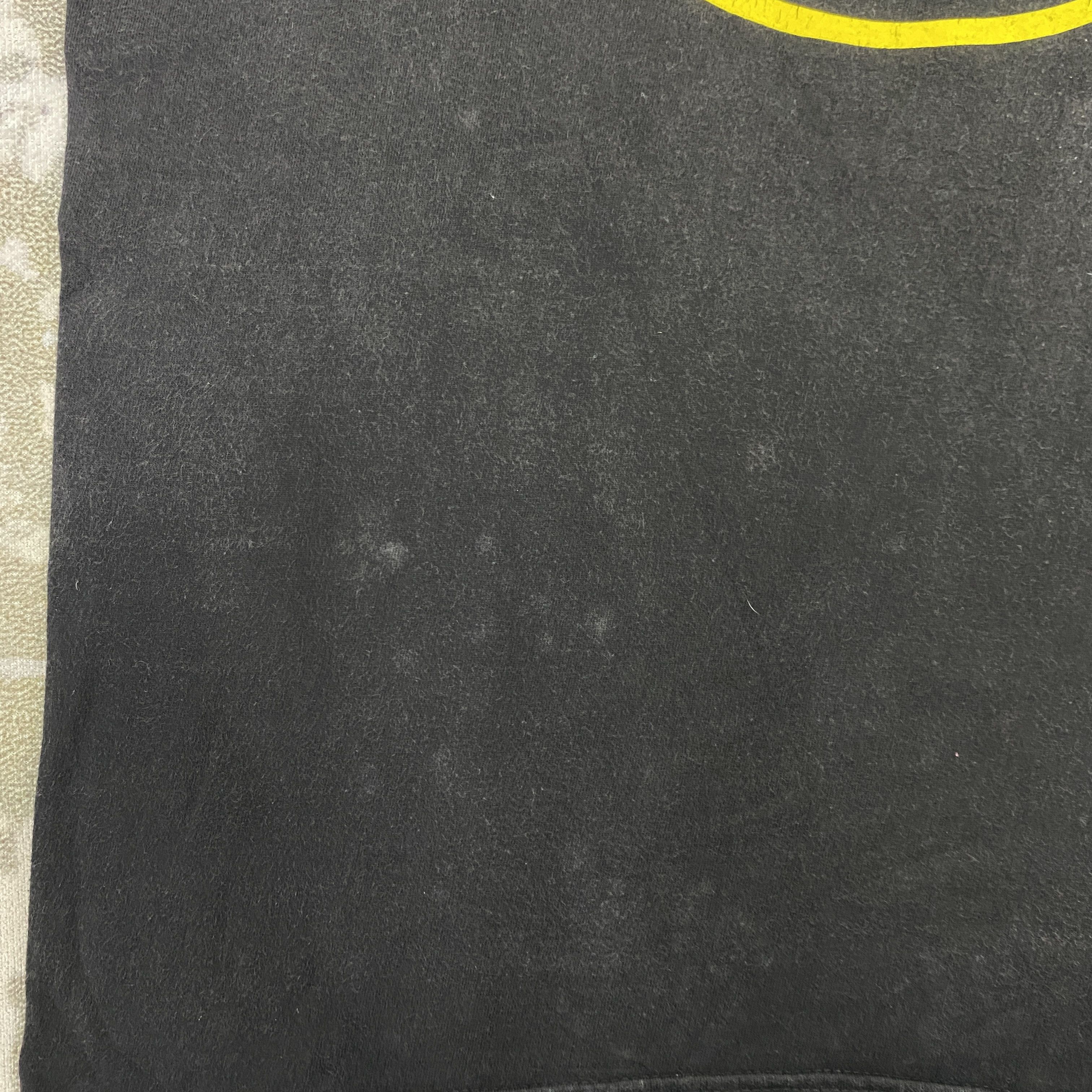 Band Tees Vintage Nirvana Smiley Black Rock Tee Size M - H033 Size US M / EU 48-50 / 2 - 8 Thumbnail