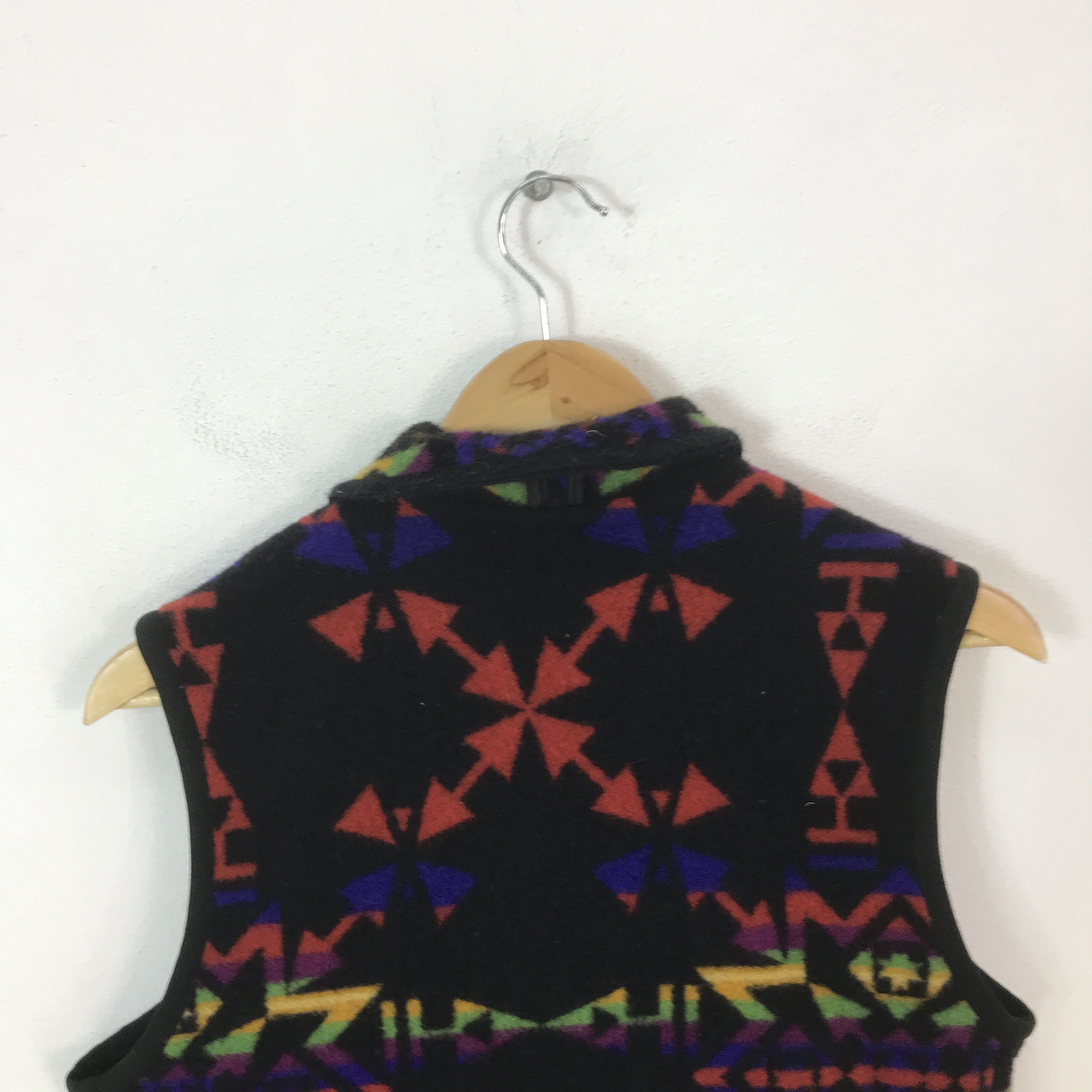 United Colors Of Benetton united colors of benetton Wool vest Size US M / EU 48-50 / 2 - 4 Thumbnail
