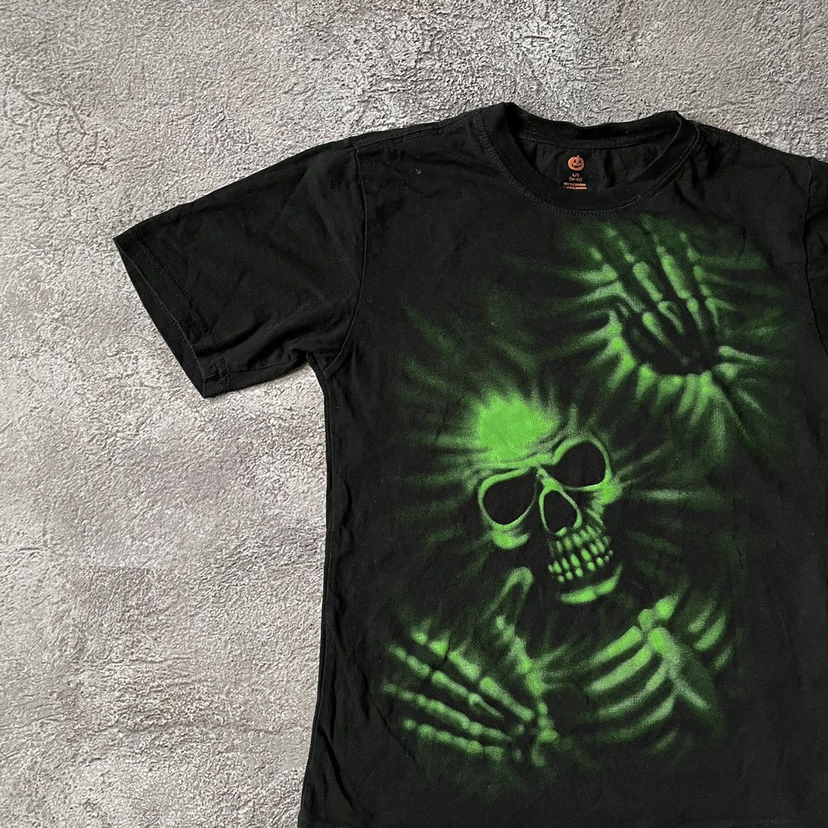 Vintage Vintage Y2K Graphic Tee Skull Neon Green Grunge Thrashed L Size L / US 10 / IT 46 - 4 Thumbnail
