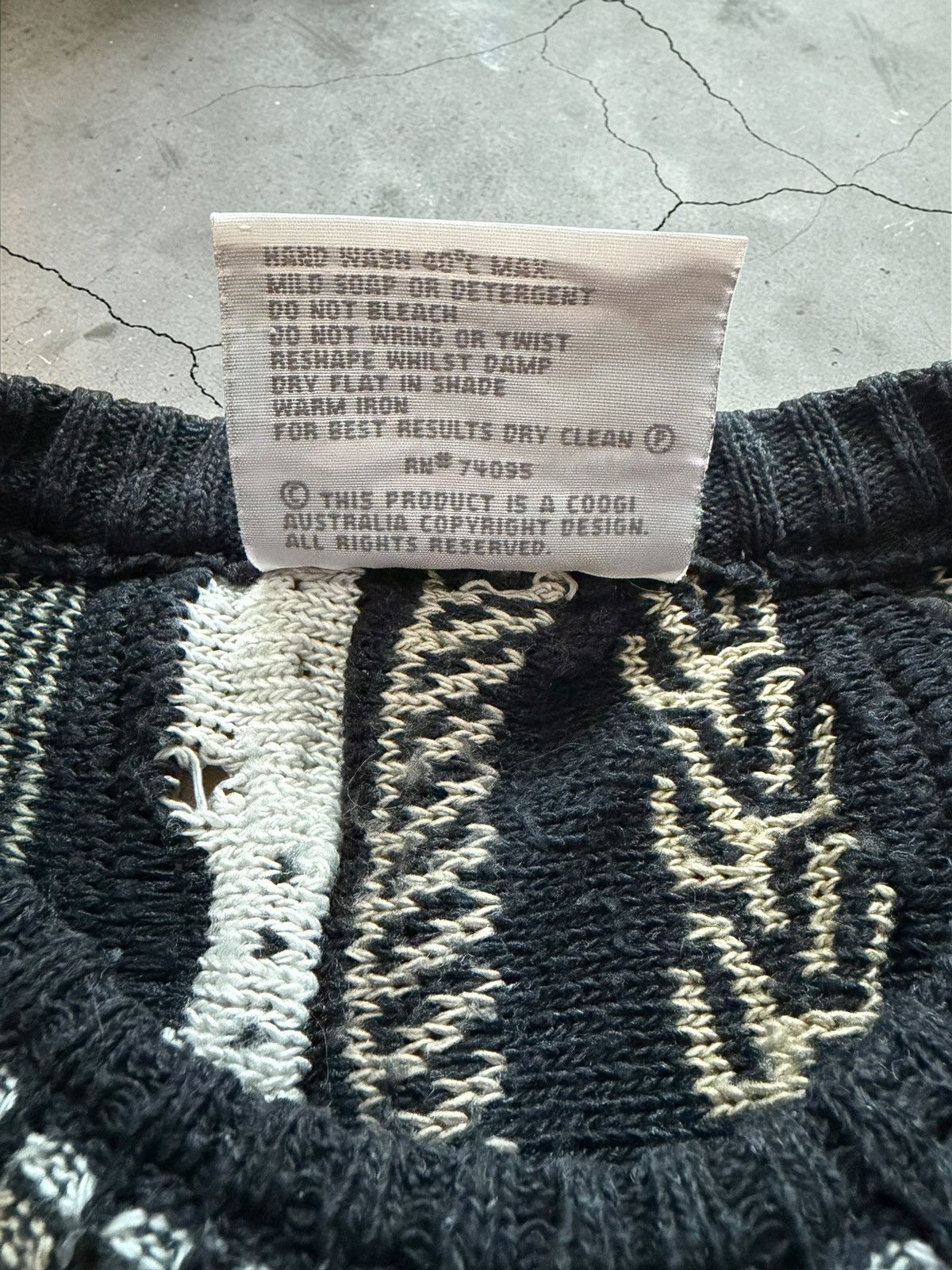 Coogi Coogi 3D knitted cotton sweater Size US L / EU 52-54 / 3 - 4 Thumbnail